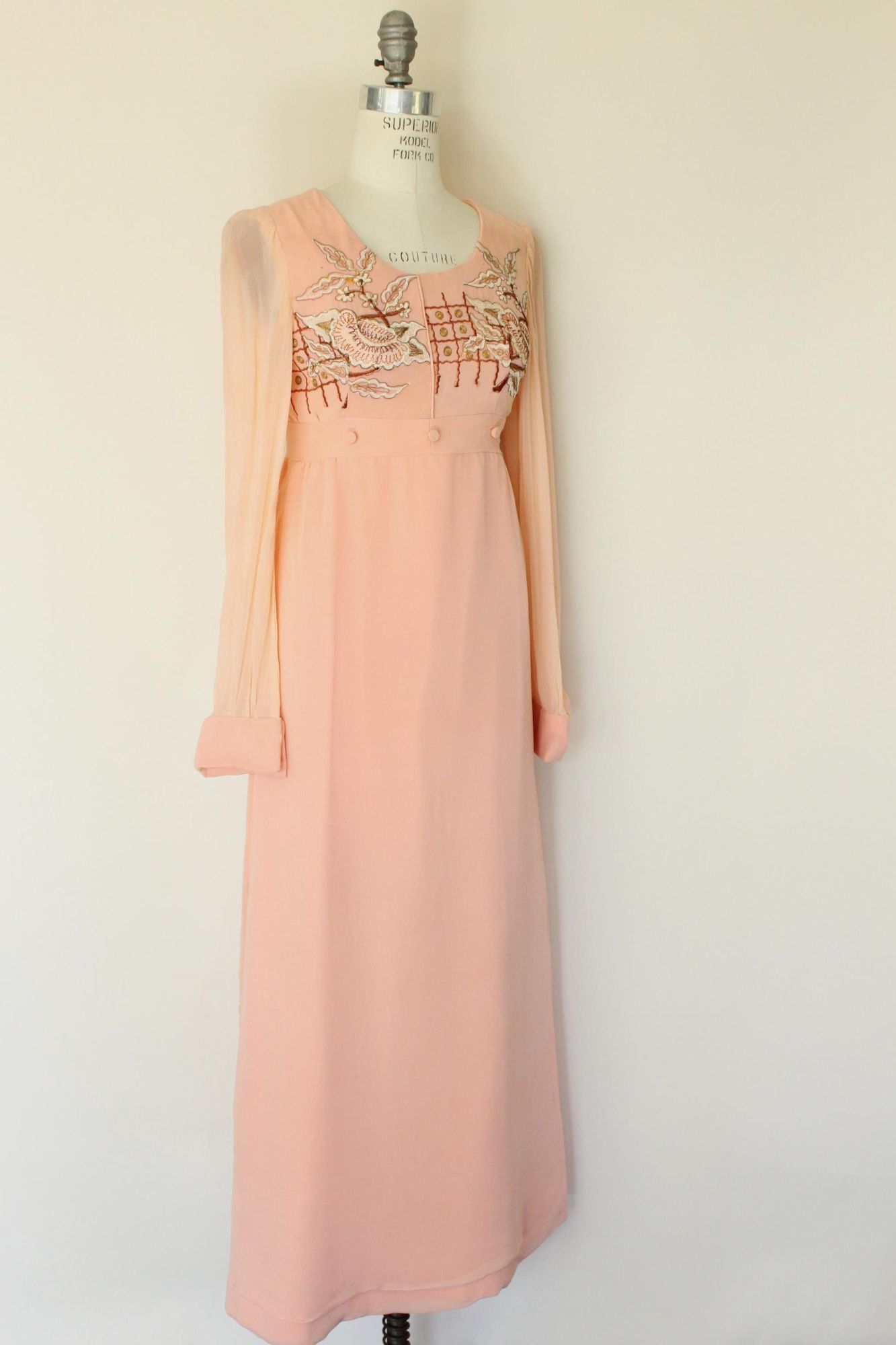 Vintage Vintage 1960s Dress, Peach Maxidress with Asian Inspired Emb Size S / US 4 / IT 40 - 7 Thumbnail