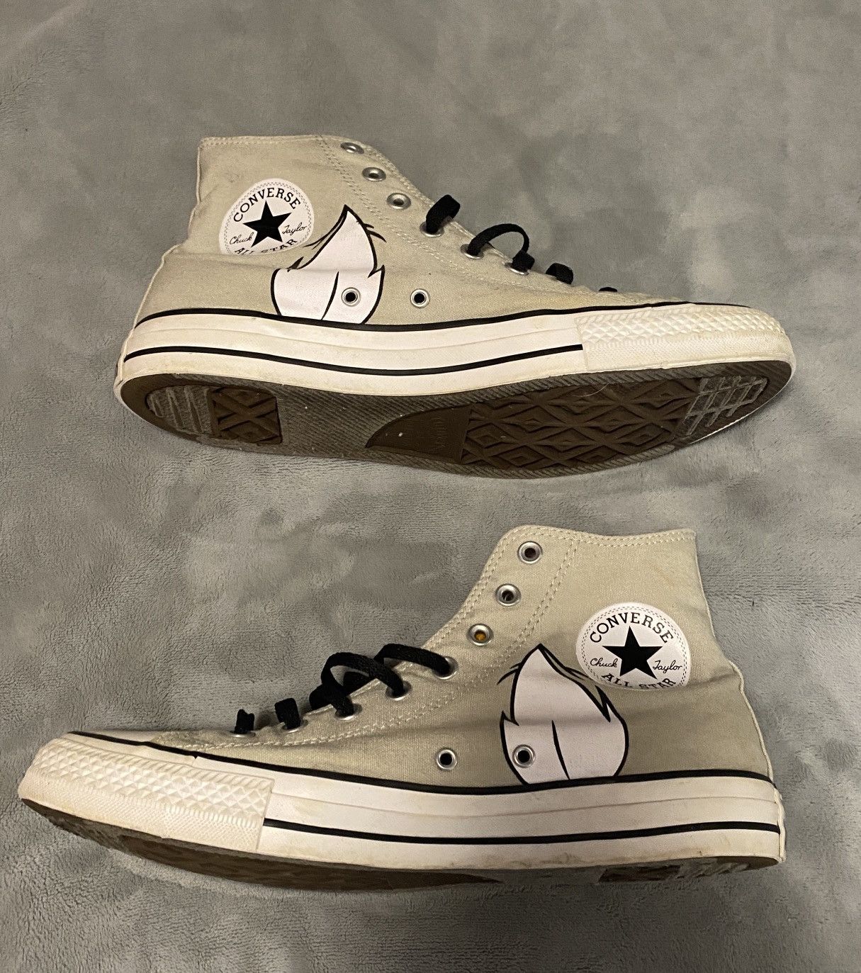 Converse *RARE* Looney Tunes x Chuck Taylor All Star Hi 'Bugs Bunny' Size US 11 / EU 44 - 2 Thumbnail