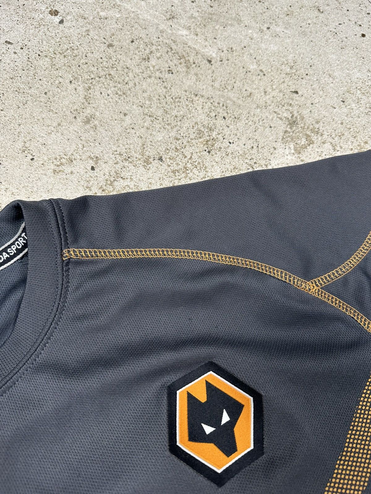 Vintage Burrda Sport x Wolverhampton Wanderers Jersey Wolves Size US M / EU 48-50 / 2 - 9 Thumbnail