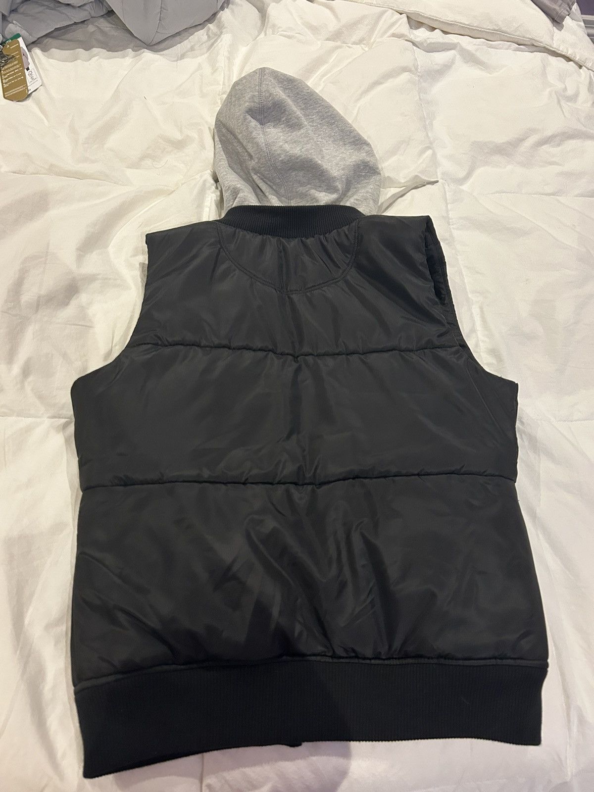 Champion Excellent! Champion Womens Stadium Puffer Vest Size XS / US 0-2 / IT 36-38 - 2 Thumbnail