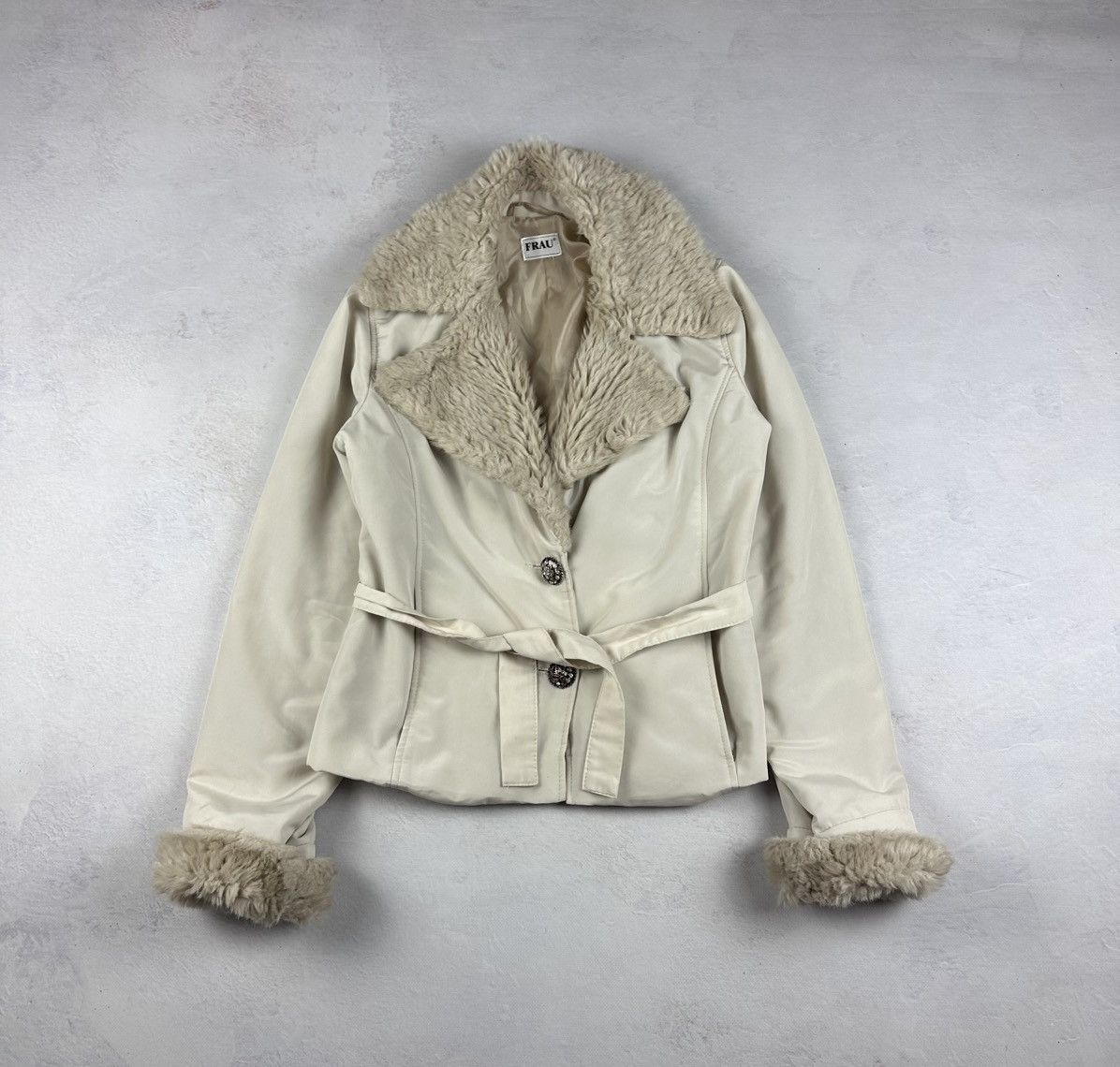 Japanese Brand × Le Grande Bleu (L.G.B.) Avant Garde Jacket Faux Fur Classic Vintage Style Luxury Size M / US 6-8 / IT 42-44 - 1 Thumbnail