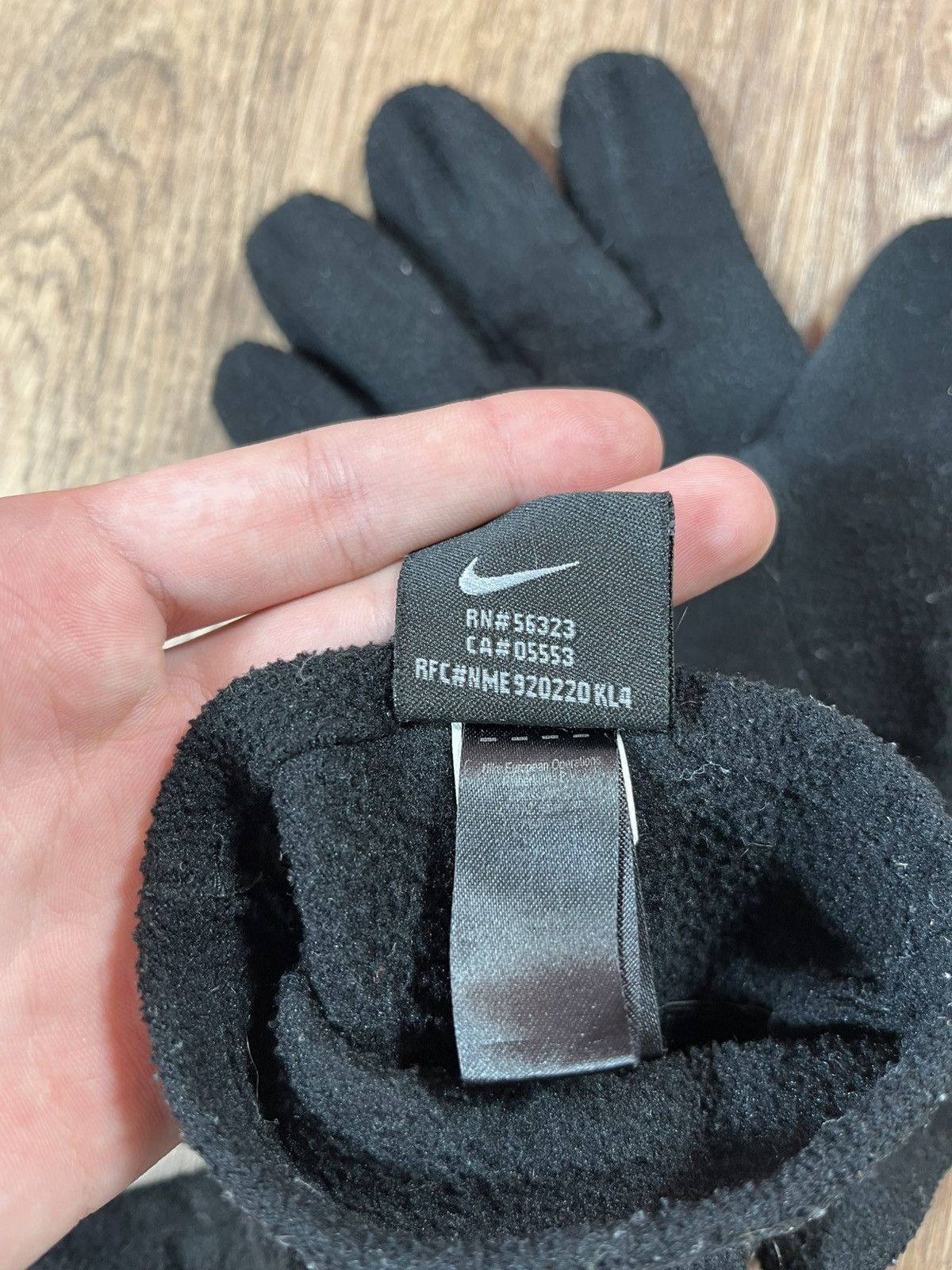 Nike × Vintage Vintage Y2K Nike Fleece Gloves Size ONE SIZE - 6 Thumbnail