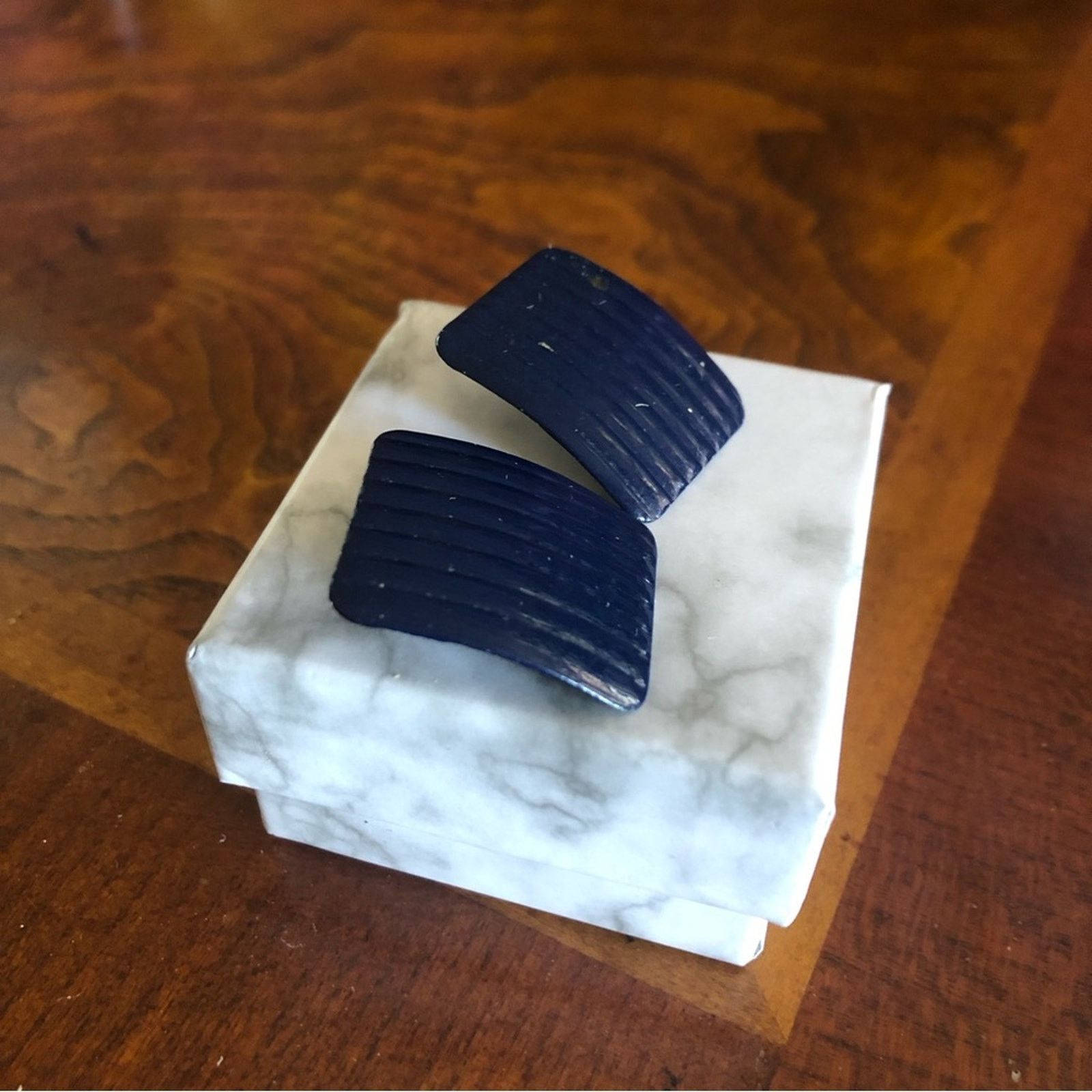 Vintage Vintage 80s navy blue painted lightweight metal earrings Size ONE SIZE - 2 Thumbnail