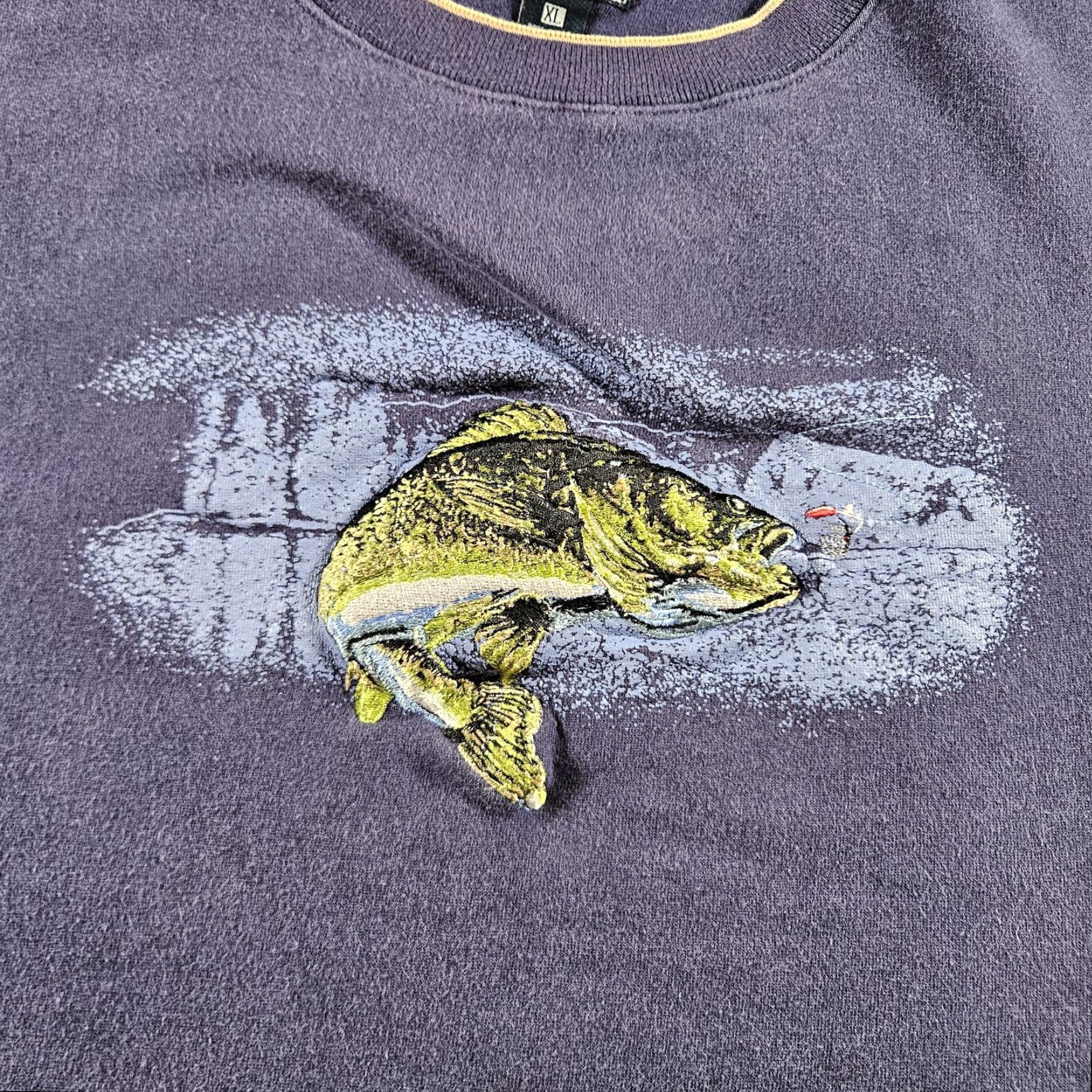Vintage Big Sky Outfitters Sweatshirt Mens XL Purple Fish Embroidered Fleece Outdoor Crew Neck Pullover Winter Graphic Print Cotton Polyester Size US XL / EU 56 / 4 - 2 Thumbnail