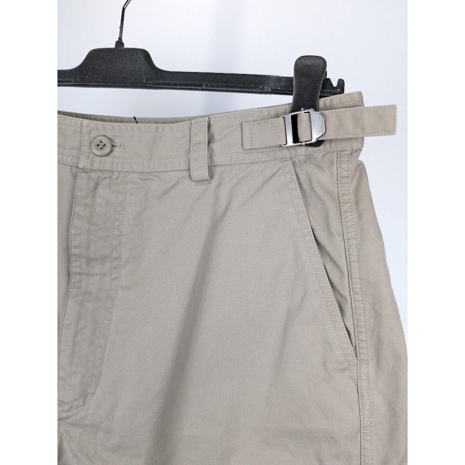 Balenciaga o1rshd1 Cargo Short in Beige Size US 30 / EU 46 - 9 Thumbnail