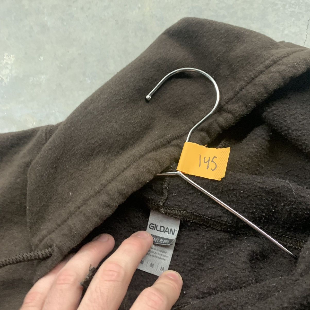 Japanese Brand VINTAGE Y2K BROWN ESSENTIAL ZIP BLANK HOODIE Size US M / EU 48-50 / 2 - 4 Thumbnail