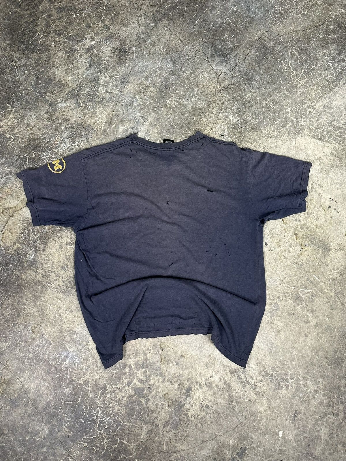Nike × Vintage Vintage Bighouse Thrashed Nike Michigan Tee Size US M / EU 48-50 / 2 - 5 Thumbnail
