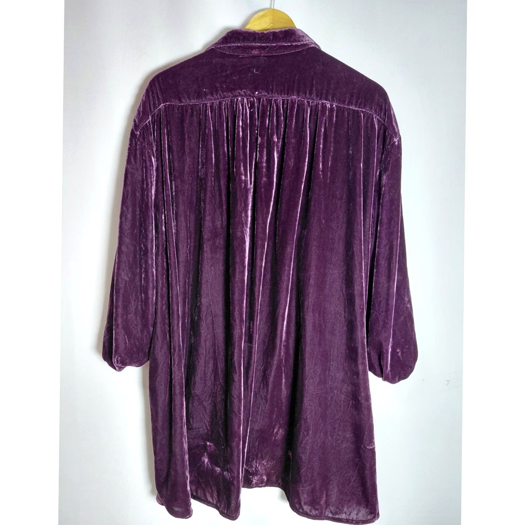 Free People Free People Shirt Dress Viscose Velvet Button-Up Purple XS Womens Long Sleeve Collared Solid Button Front Casual Size XS / US 0-2 / IT 36-38 - 2 Thumbnail