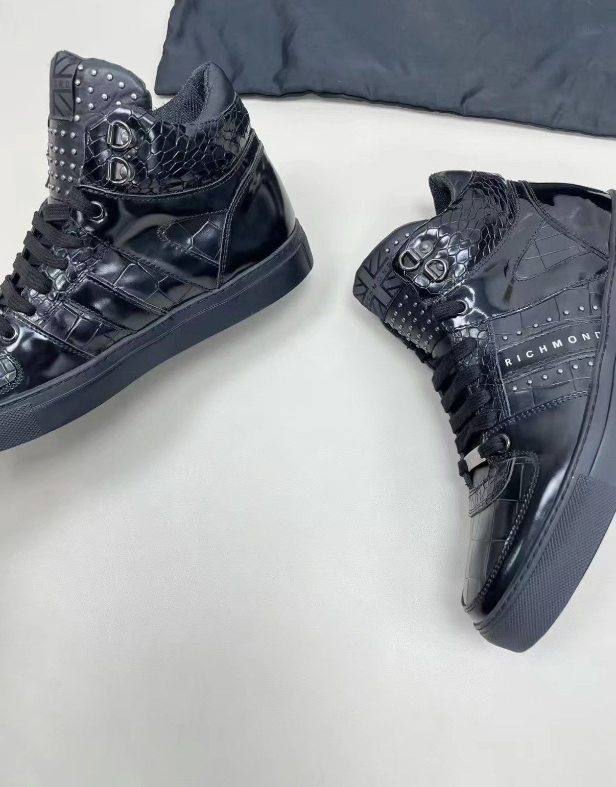John Richmond Richmond Embossed Mid-Top Casual Shoes J30 Size US 7 / EU 40 - 3 Thumbnail
