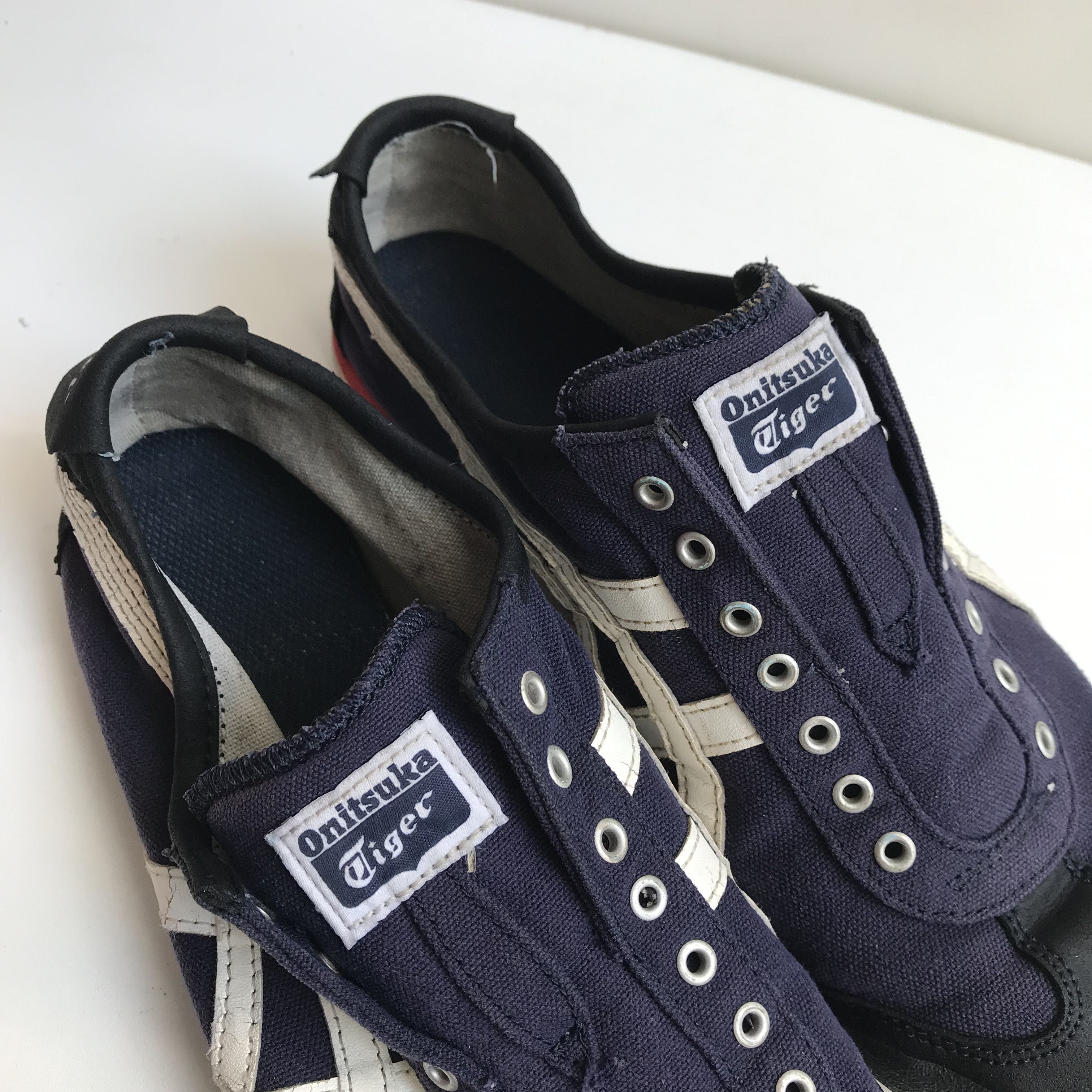 Onitsuka Tiger Onitsuka Tiger Navy Blue White line sneakers trainners Japan Size US 8.5 / EU 41-42 - 10 Thumbnail