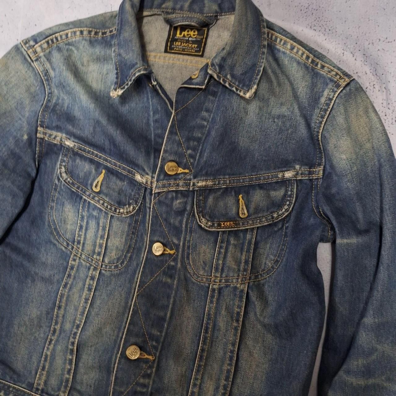 Lee Lee denim jacket with a worn-in look Size L / US 10 / IT 46 - 2 Thumbnail