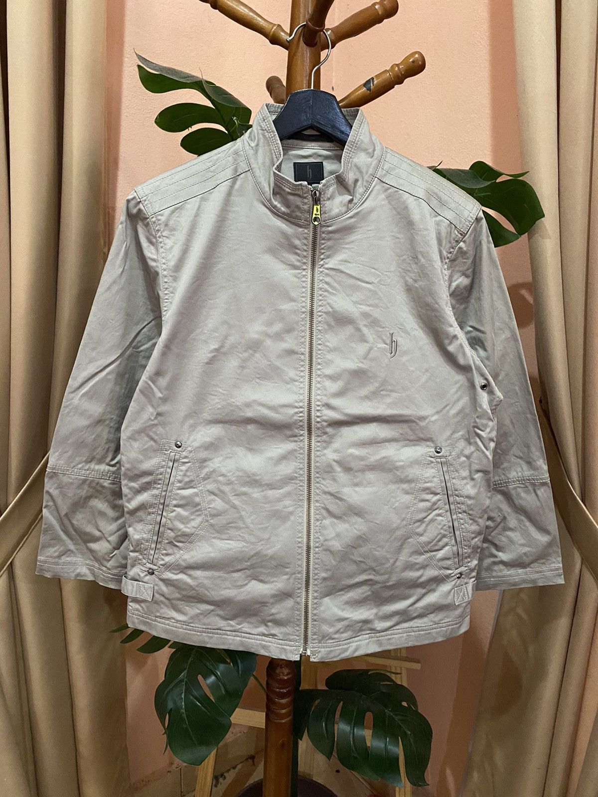 Minimalist Beige Cotton-Blend Jacket by DJ Honda