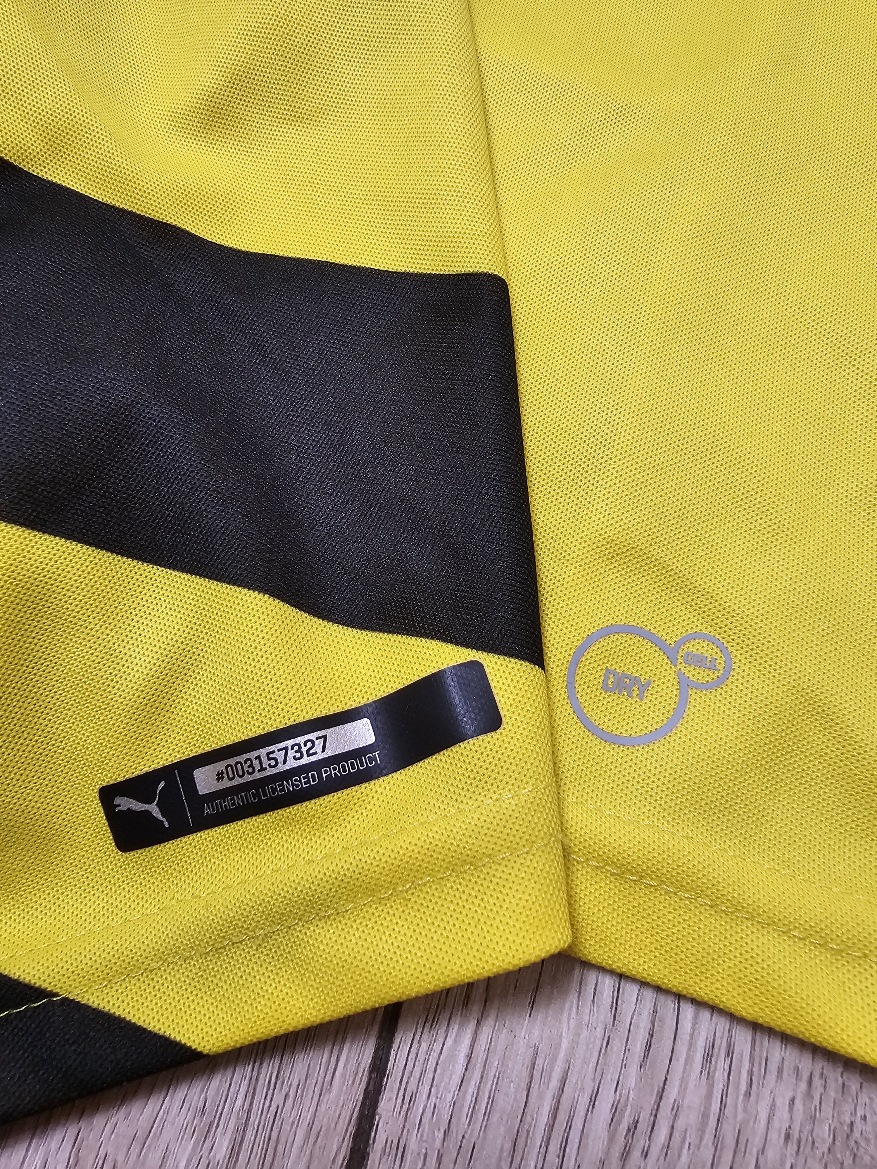 Puma BORUSSIA DORTMUND 2014 2015 HOME FOOTBALL SOCCER JERSEY Size US M / EU 48-50 / 2 - 6 Thumbnail