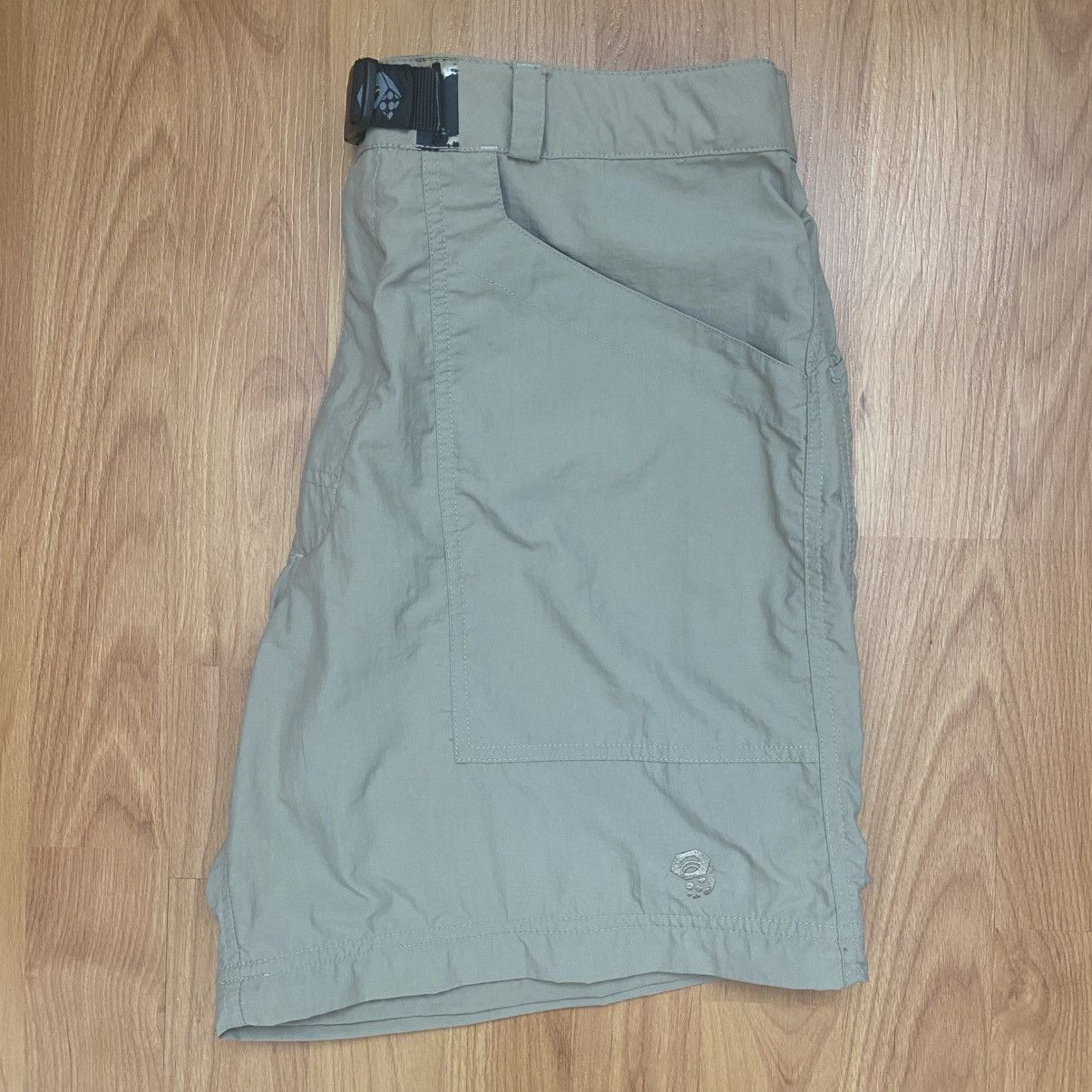 Mountain Hardwear Mountain Hardwear Outdoor Hiking Gorpcore Shorts Women’s 12 Size 34" / US 12 / IT 48 - 3 Thumbnail