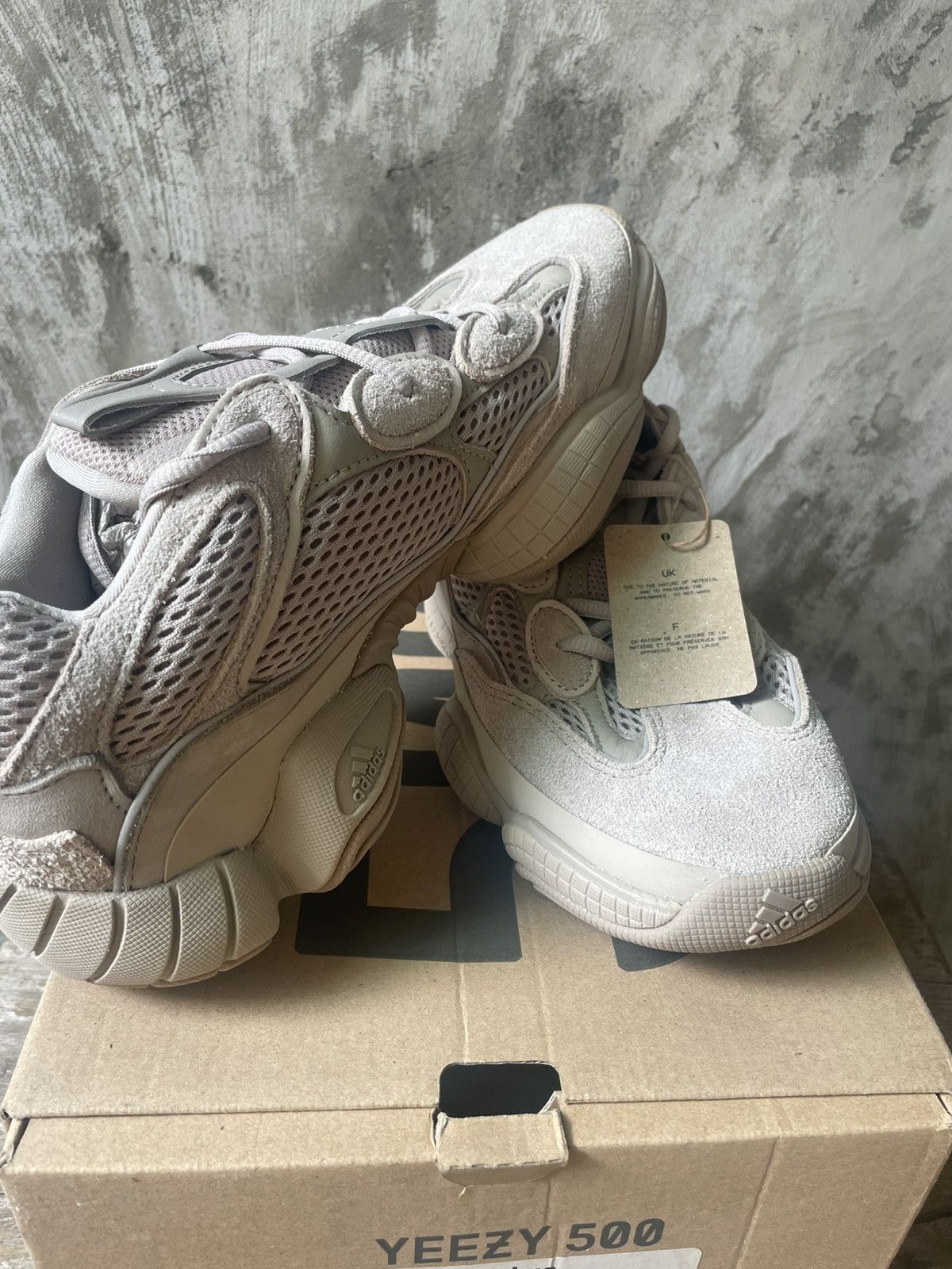 Yeezy YEEZY 500 GX3605 BNIB Size US 9 / EU 42 - 2 Thumbnail
