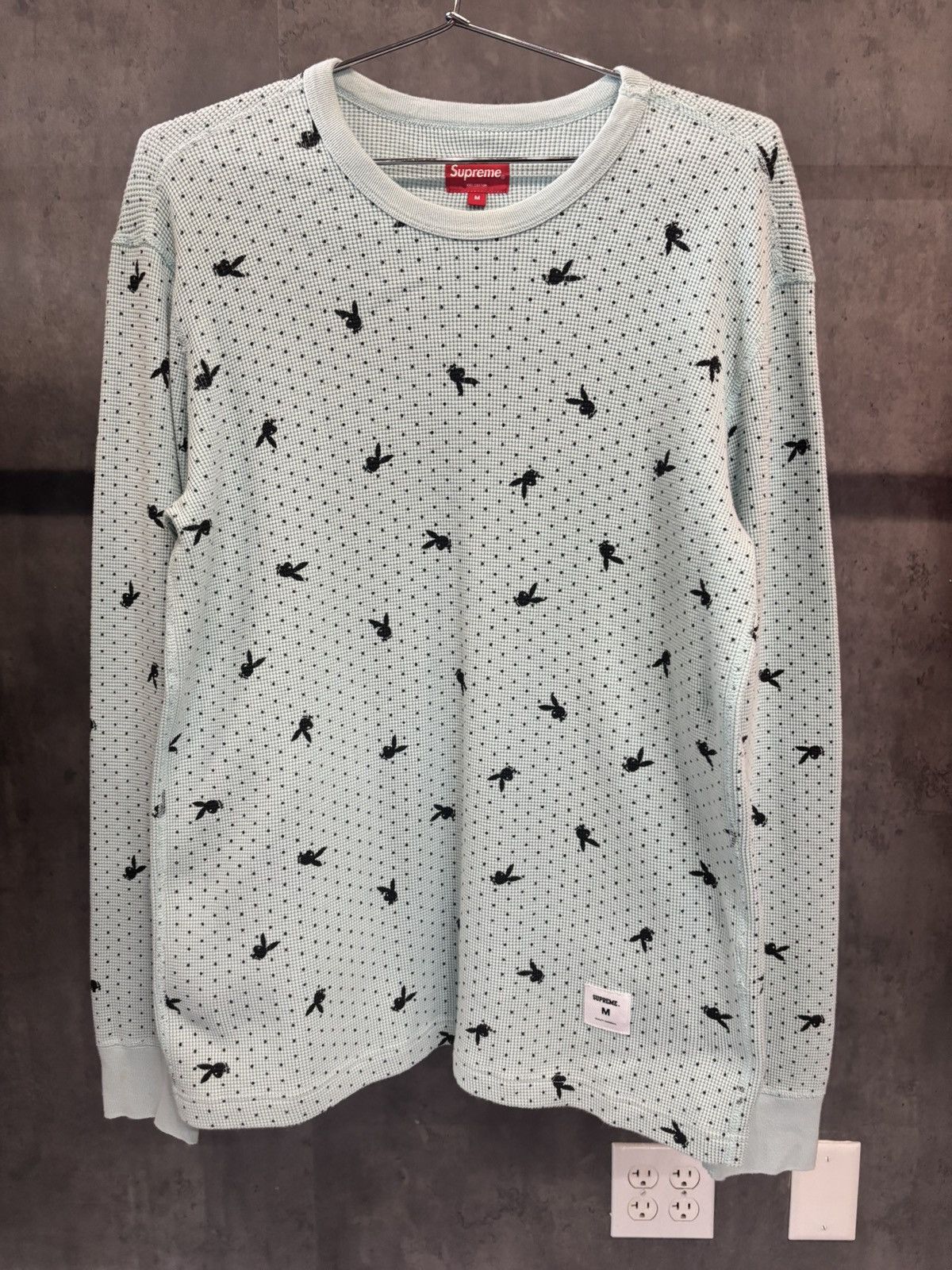 SUPREME X PLAYBOY SWEATER SIZE M