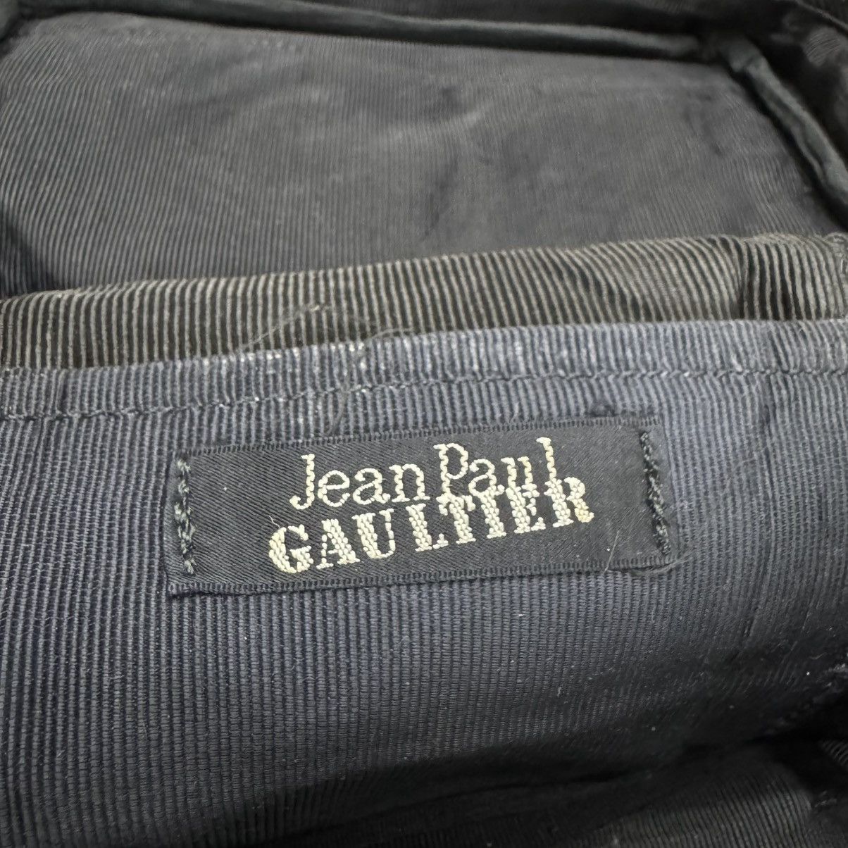 Jean Paul Gaultier 🔥JEAN PAUL GAULTIER FRAGILE VELVET COSMETIC MINI BAG Size ONE SIZE - 11 Thumbnail