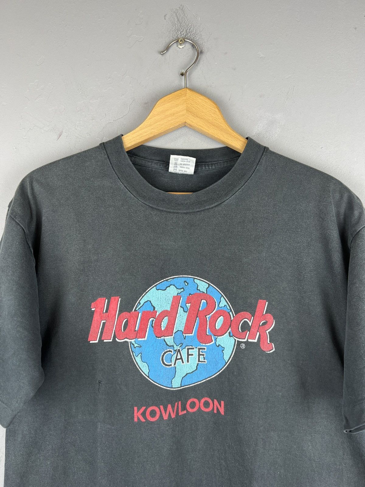 Hard Rock Cafe × Vintage Vintage 90s Hard Rock Cafe Kowloon Single Stitch Size US L / EU 52-54 / 3 - 4 Thumbnail