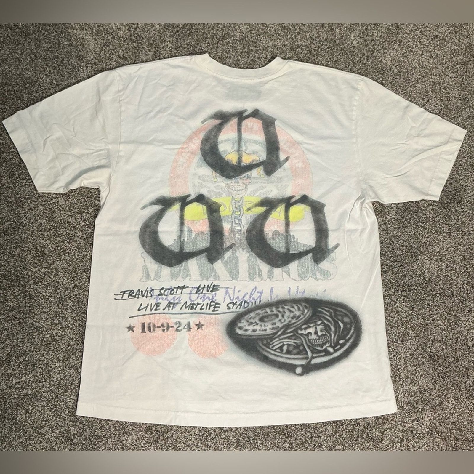 Travis Scott Travis Scott MetLife Utopia Tour T-Shirt Graphic Large New Size US L / EU 52-54 / 3 - 3 Thumbnail