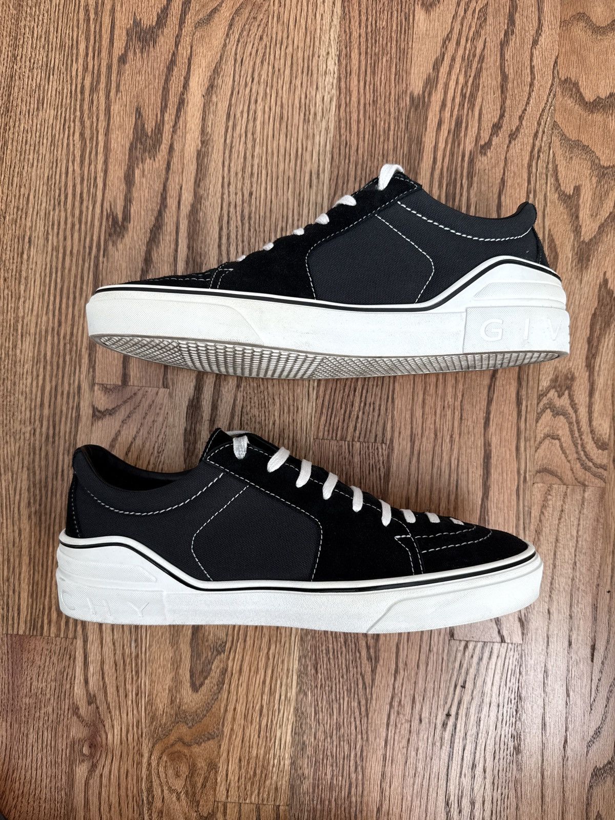 Givenchy Givenchy George V Low Sneaker Size US 12 / EU 45 - 2 Thumbnail