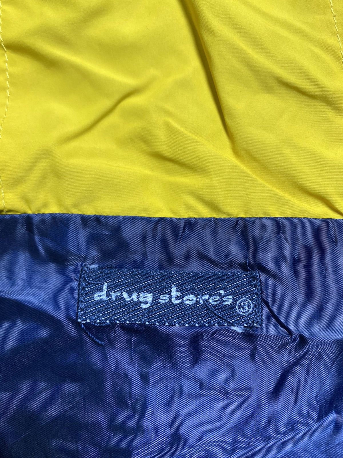 Other VINTAGE DRUG STORE WIND BREAKER JACKET HOODIE Size US L / EU 52-54 / 3 - 8 Thumbnail