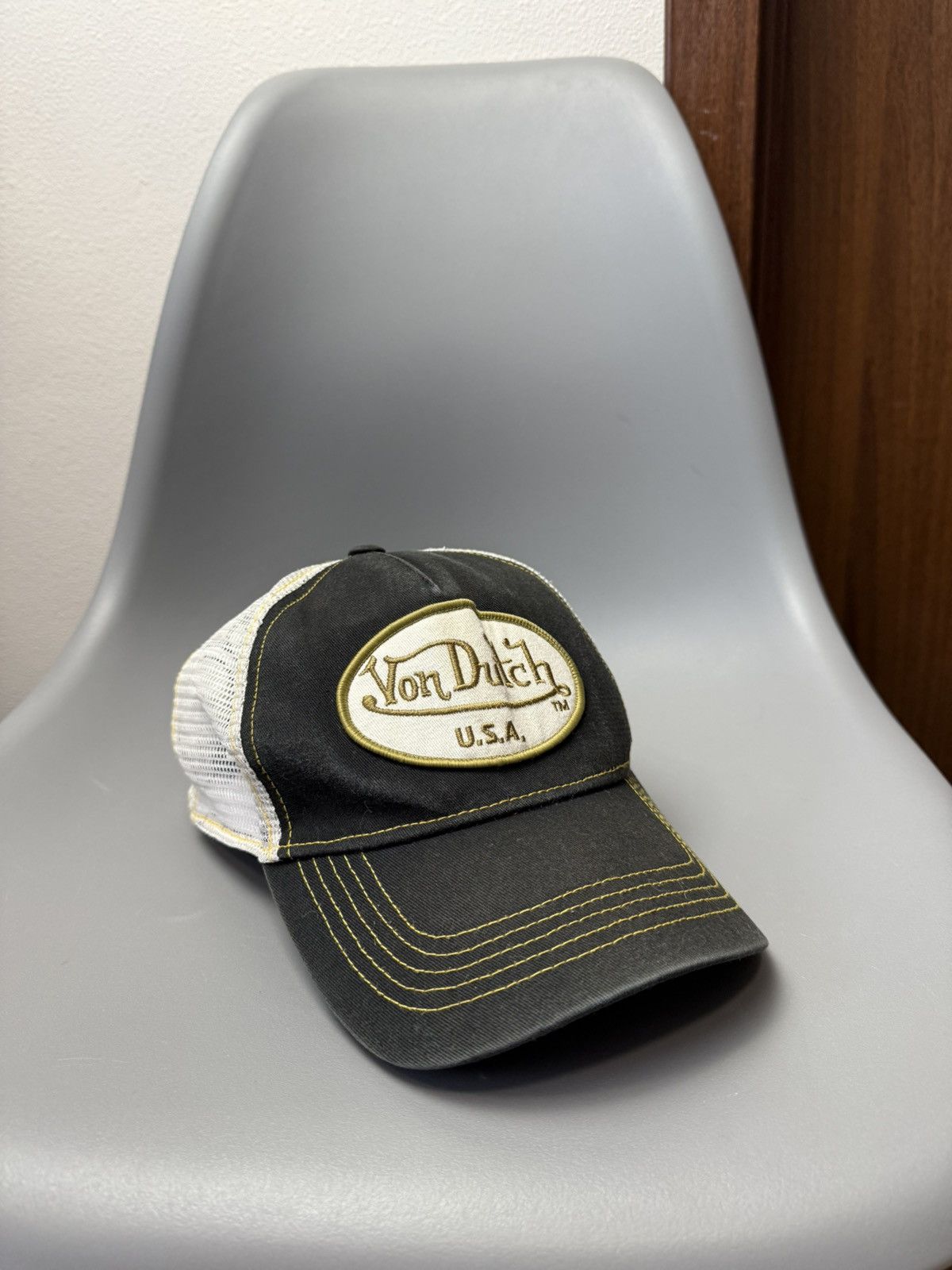 Von Dutch Vintage Von Dutch USA trucker cap hat Y2K Size ONE SIZE - 1 Thumbnail