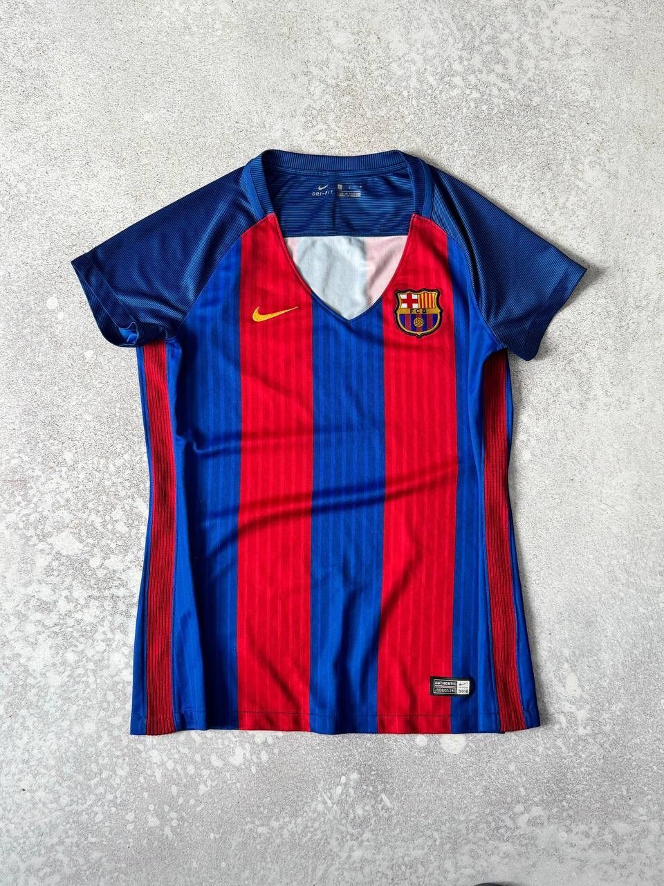 Nike Vintage Nike F.C Barcelona Soccer Jersey Training T-shirt Size L / US 10 / IT 46 - 1 Thumbnail