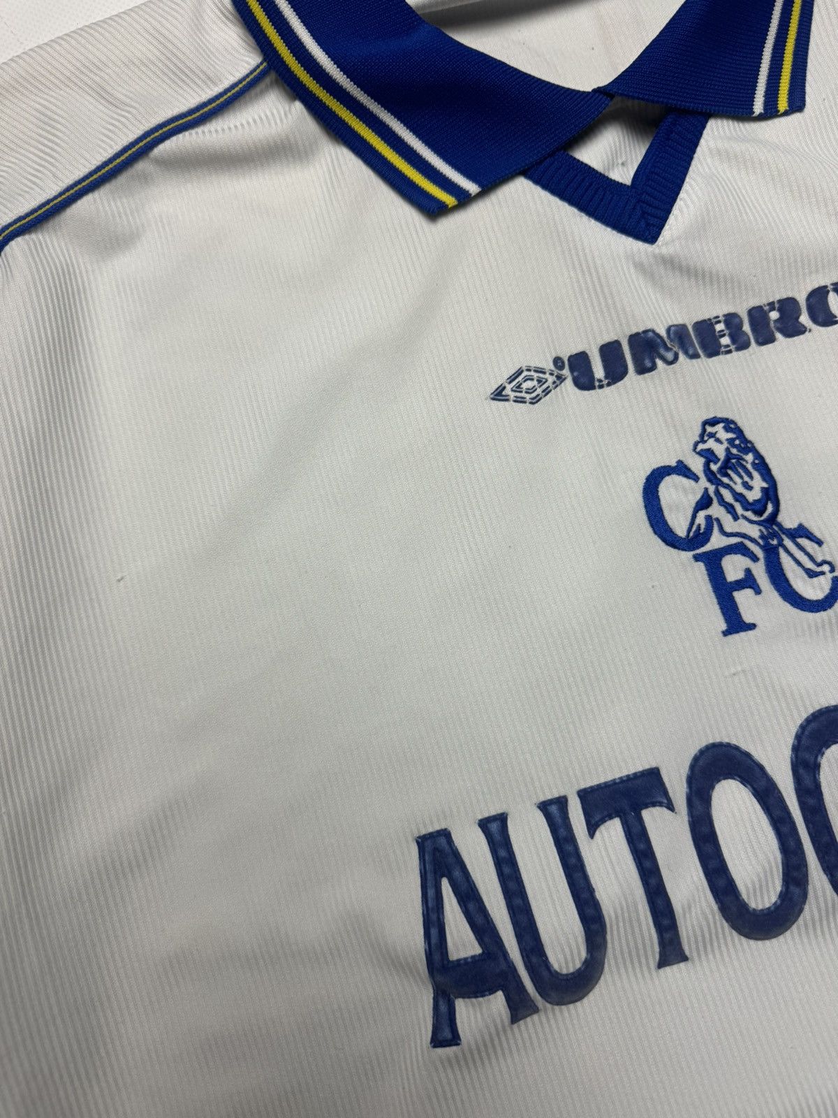 Chelsea Soccer × Umbro × Vintage Rare vintage Umbro Chelsea soccer jersey #19 FLO y2k Size US XL / EU 56 / 4 - 6 Thumbnail