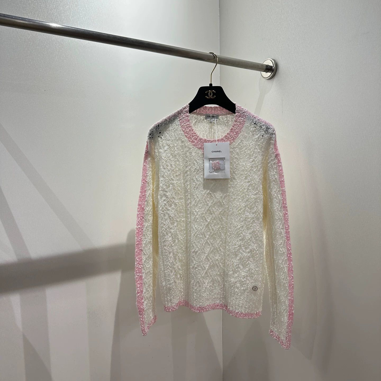 Chanel Chanel may702 24P Pink White Knit Sweater 38 Cotton Size S / US 4 / IT 40 - 1 Thumbnail