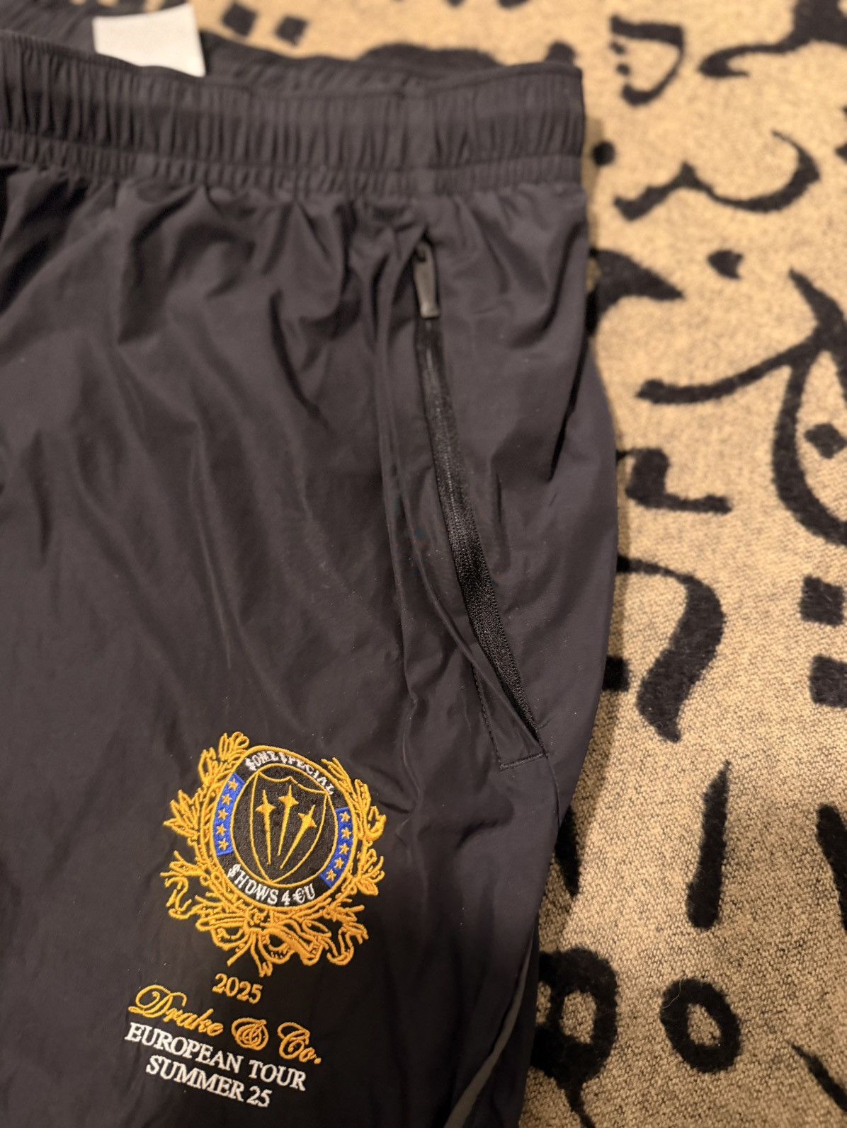 Drake × Nike Unreleased Nocta $$$4U Tour Entourage Tracksuit Size US L / EU 52-54 / 3 - 20 Thumbnail