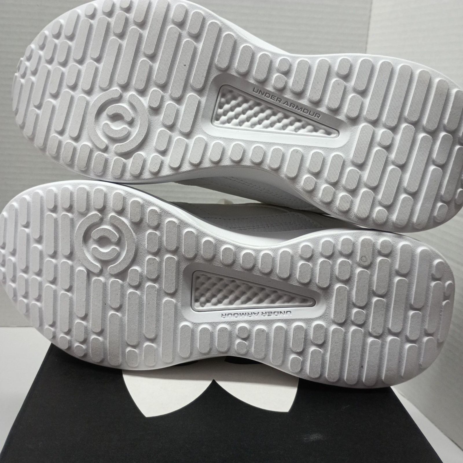 Under Armour Under Armour UA Edge Leather Women's Size 10 White Leather Size US 10 / IT 40 - 7 Thumbnail