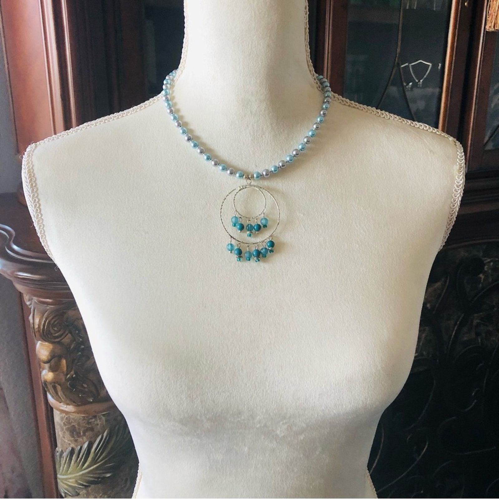 Handmade Handcrafted repurpose hand wired medallion Pearl necklace Size ONE SIZE - 5 Thumbnail