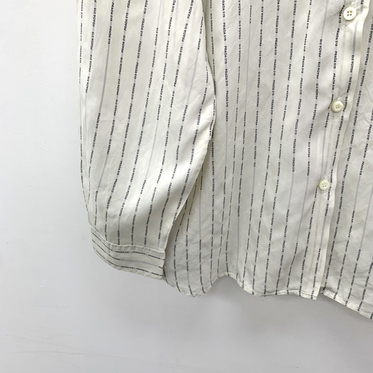 Prada Prada Vertical Stripe Long Sleeve Shirt K26WX Size M / US 6-8 / IT 42-44 - 4 Thumbnail
