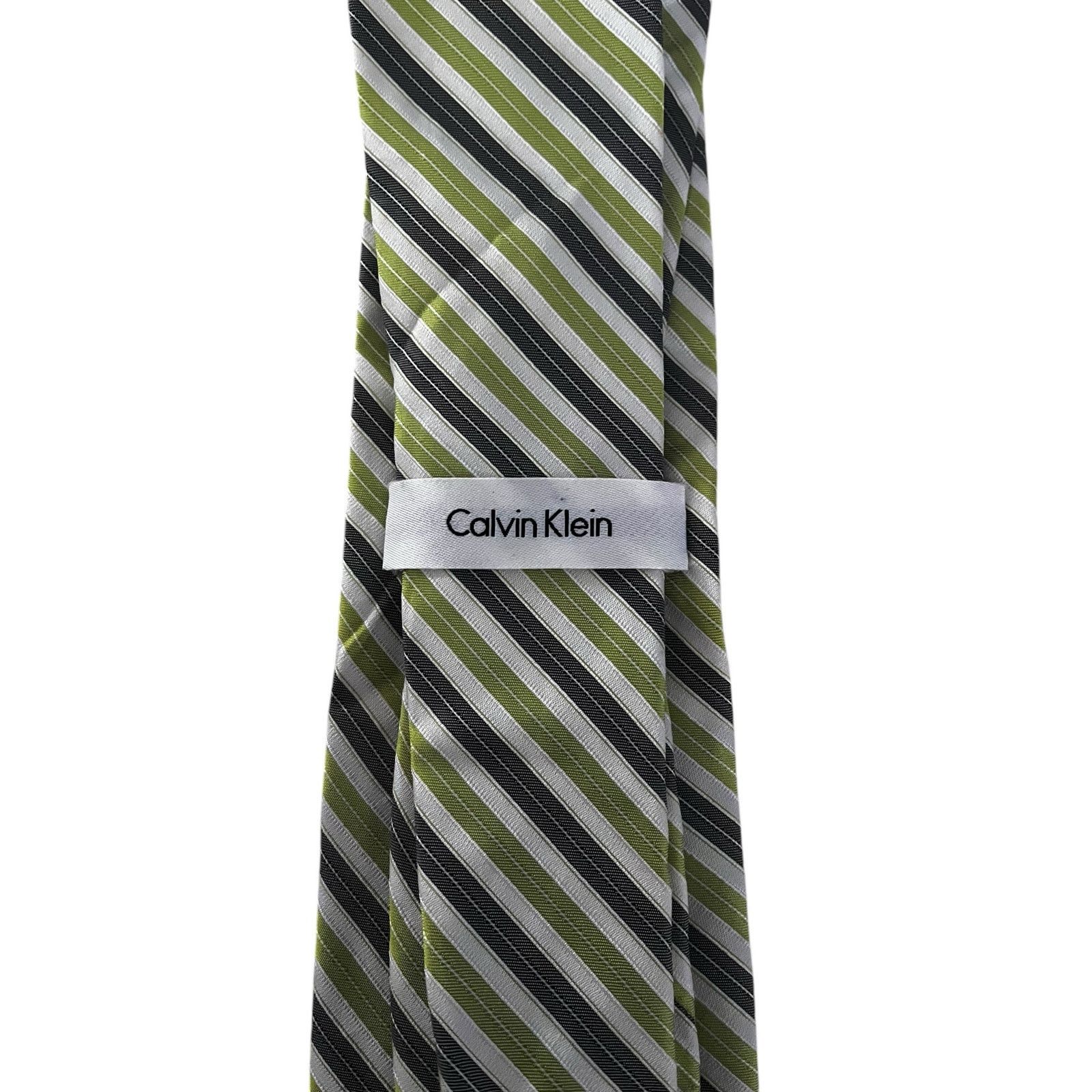 Calvin Klein Calvin Klein Men’s Tie lime, green, gray designer 100% Silk Size ONE SIZE - 3 Thumbnail