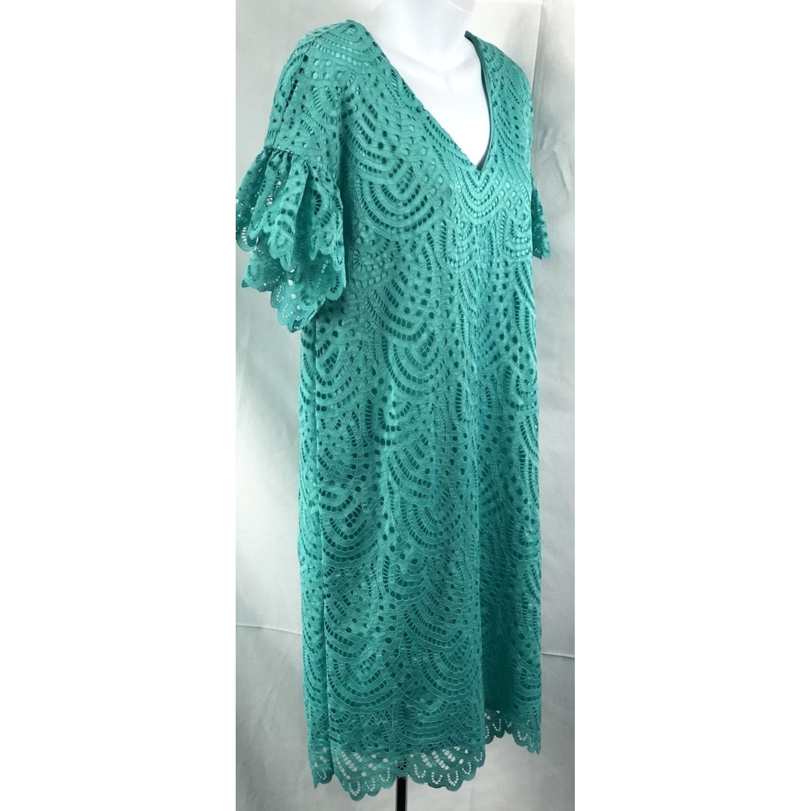 Worthington NWT Worthington dress S aqua V-Neck Flutter Short Sleeve Knee Length Scallop Hem Cut Out Lace Dress Womens Size S / US 4 / IT 40 - 2 Thumbnail