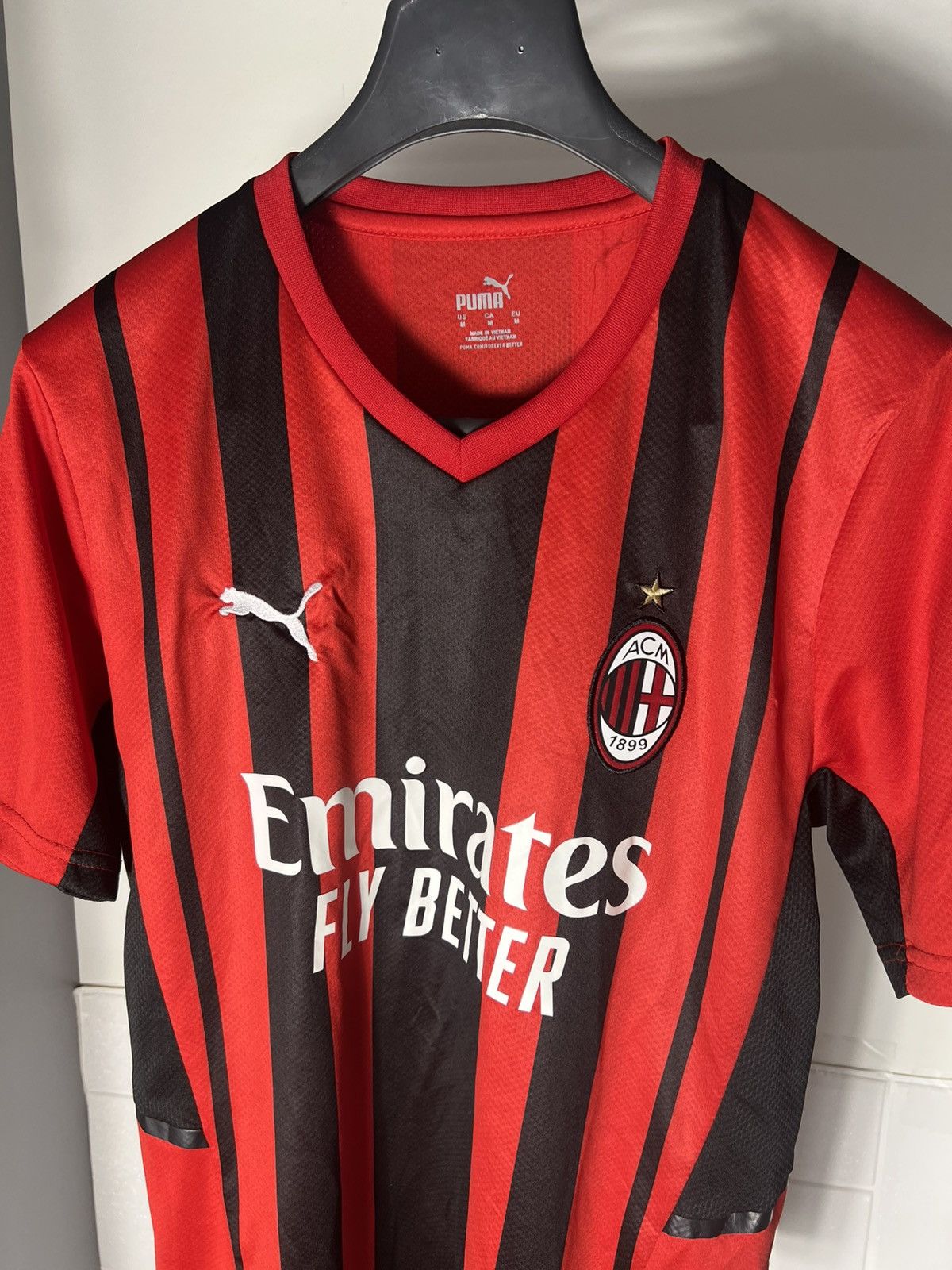 Vintage VERY RARE PUMA FC MILAN ITALY SOCCER JERSEY RETRO Y2K 90s Size US M / EU 48-50 / 2 - 4 Thumbnail