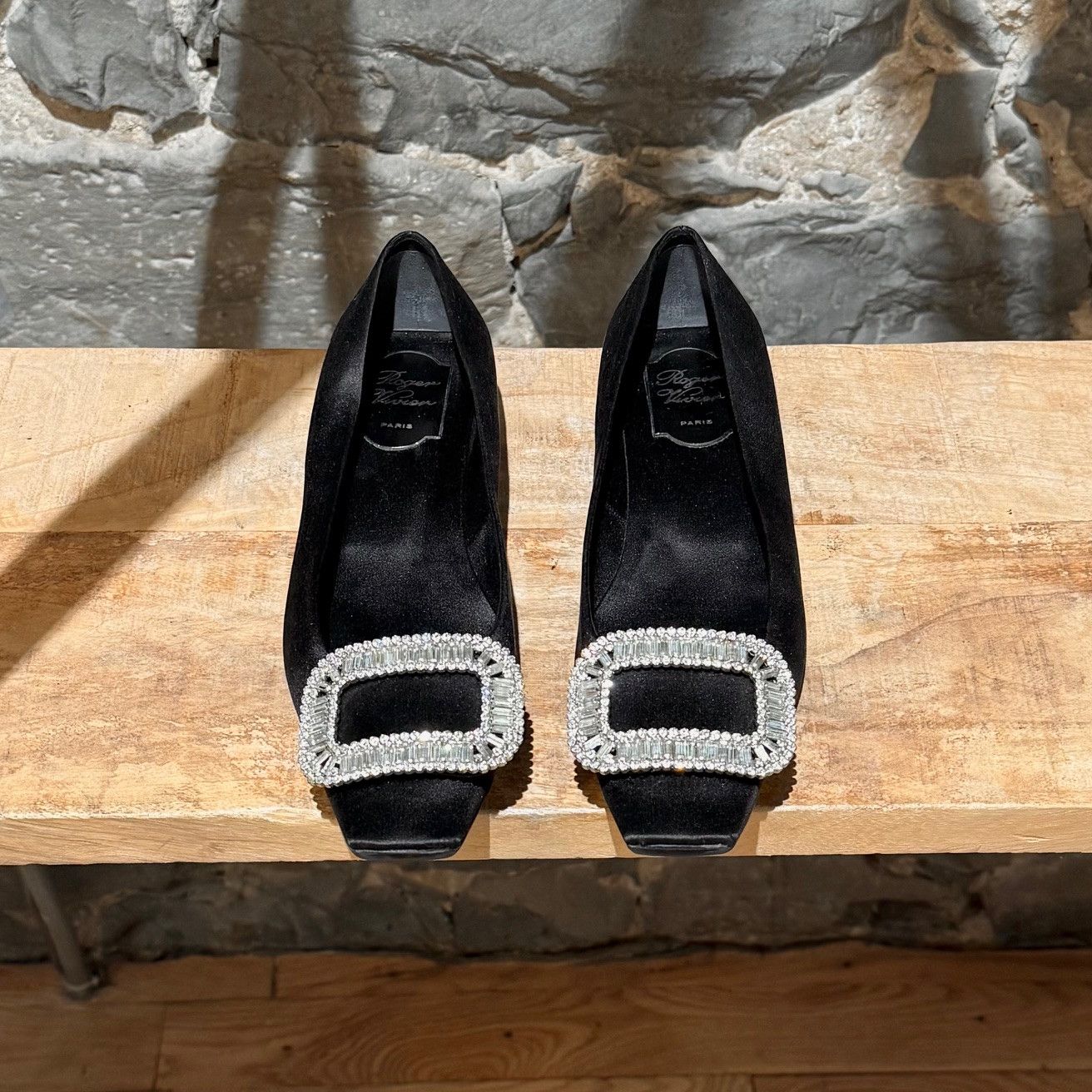 Roger Vivier Roger Vivier Belle Vivier Strass Black Satin Ballet Flats Size US 7 / IT 37 - 3 Thumbnail