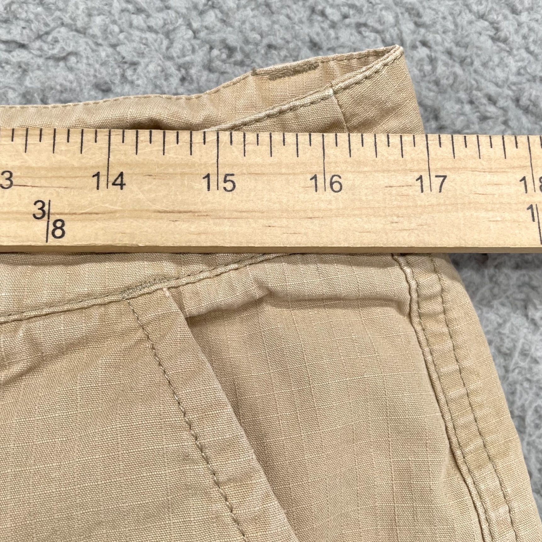 Nike VINTAGE Nike Cargo Shorts Mens Medium Khaki Military Fatigue Utility Y2k Outdoor Size US 31 - 3 Thumbnail
