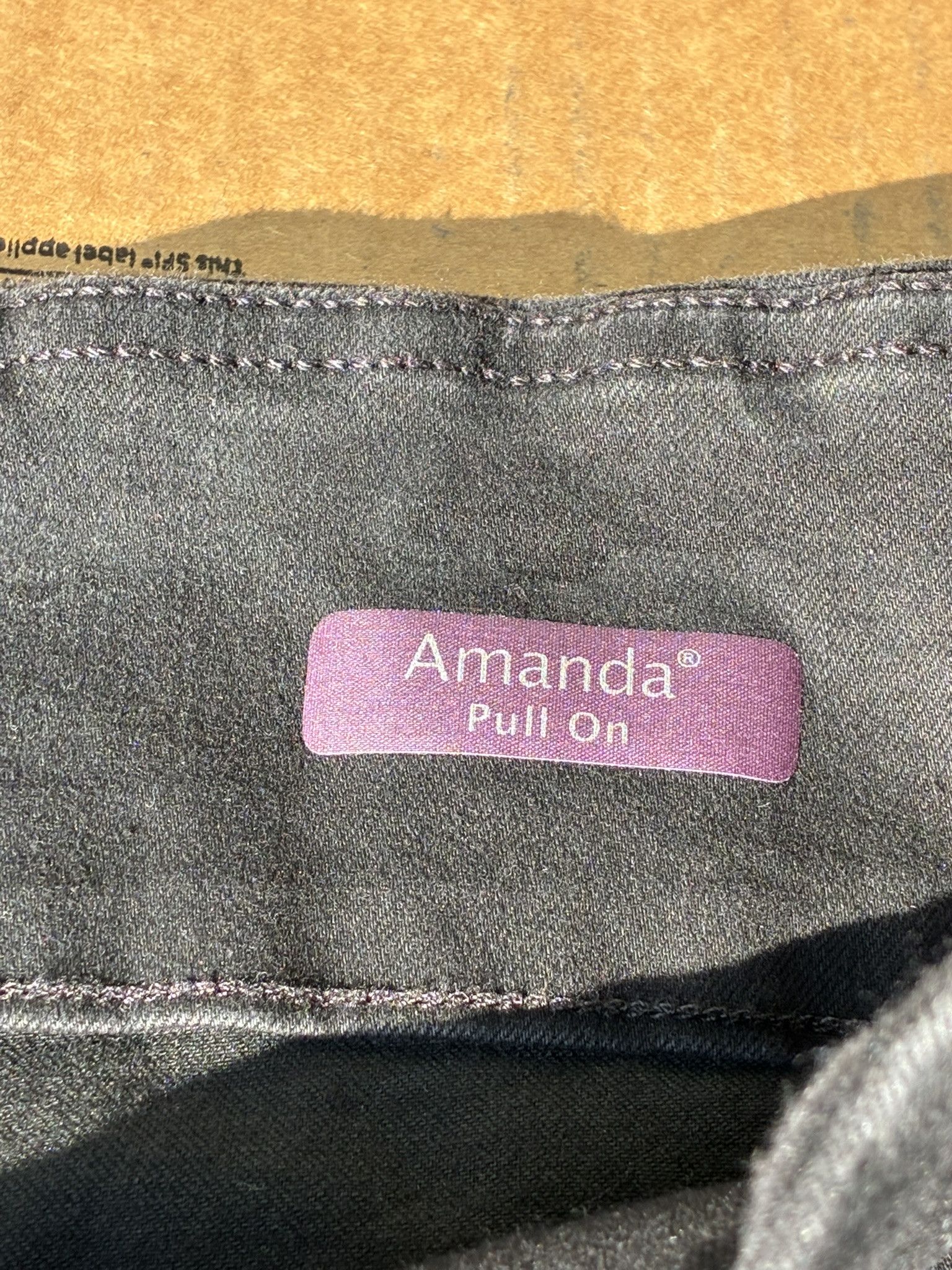 Gloria Vanderbilt Gloria Vanderbilt Amanda Pull On Jeans Slimming Panel Size 40" / US 18 - 6 Thumbnail