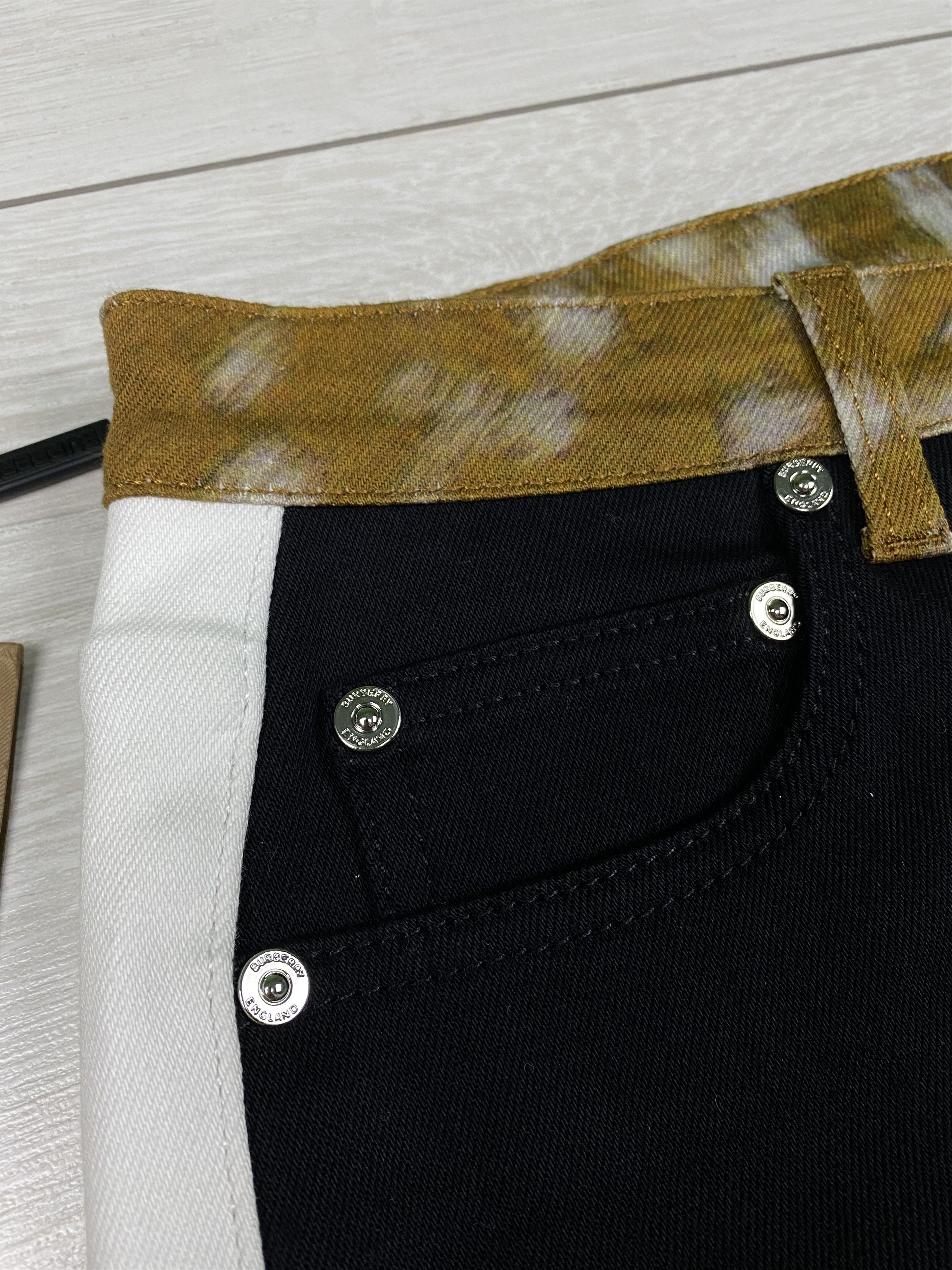 Burberry Burberry Black Denim Deer Bambi Print Trim Skinny Jeans Size 28" / US 6 / IT 42 - 11 Thumbnail