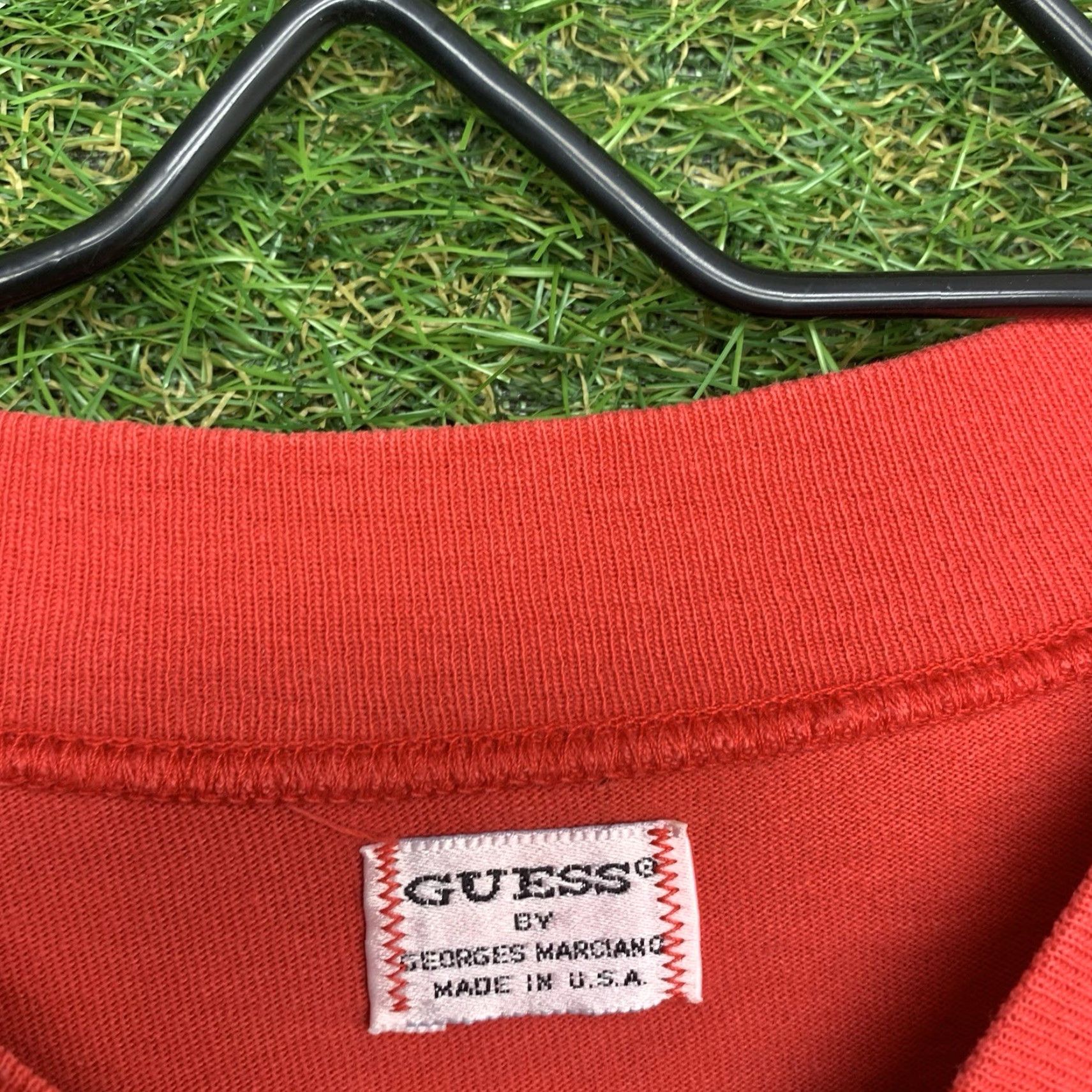 Guess VINTAGE GUESS Mens T-Shirt 90s USA Red Short Sleeve Crew Neck Large L Logo Knit Cotton Centric Size US 33 - 5 Thumbnail