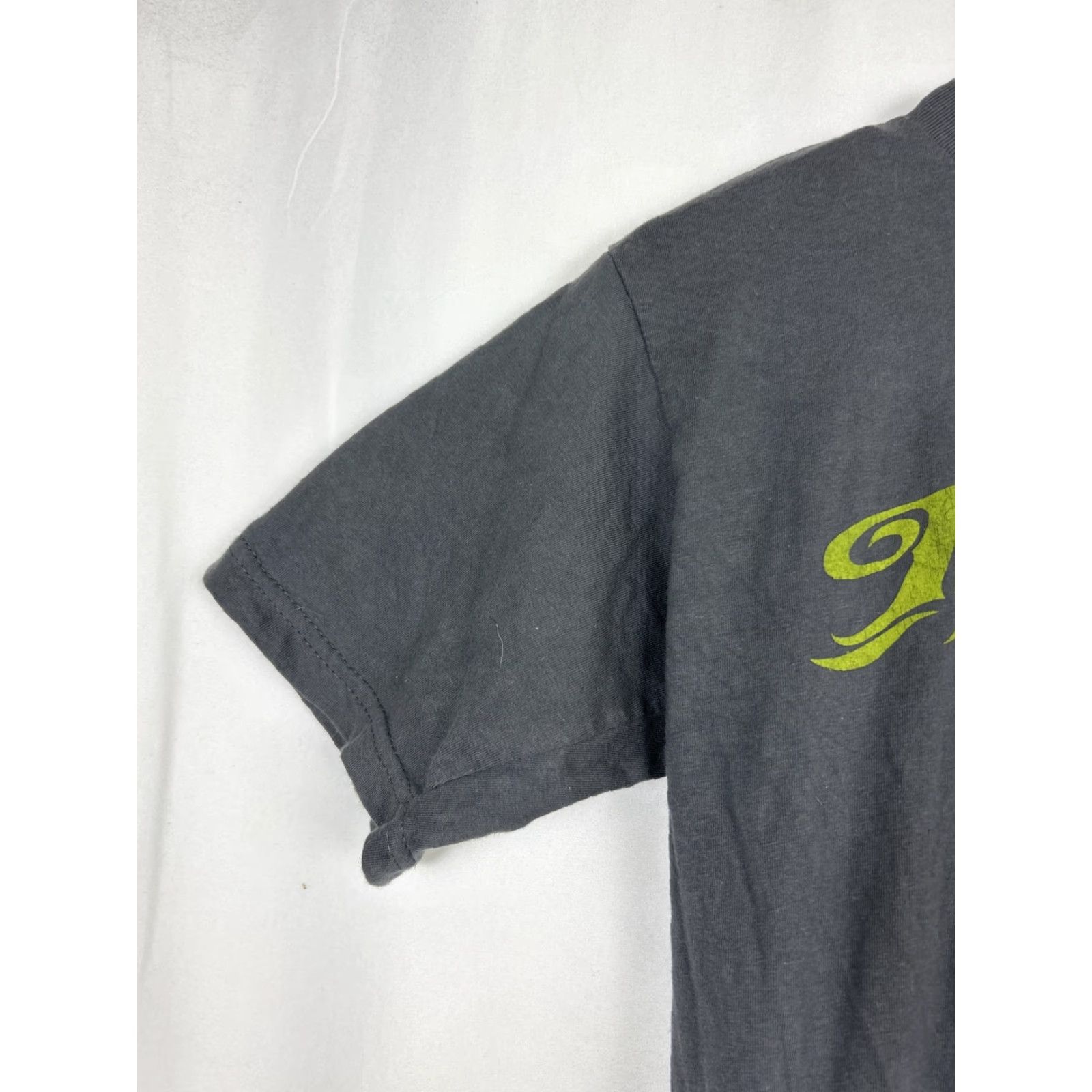 Vintage Mens Small Short Sleeve Gray T Shirt Mary Jane Bikini Leaf D Naty Country Mexico White? Size US S / EU 44-46 / 1 - 2 Thumbnail