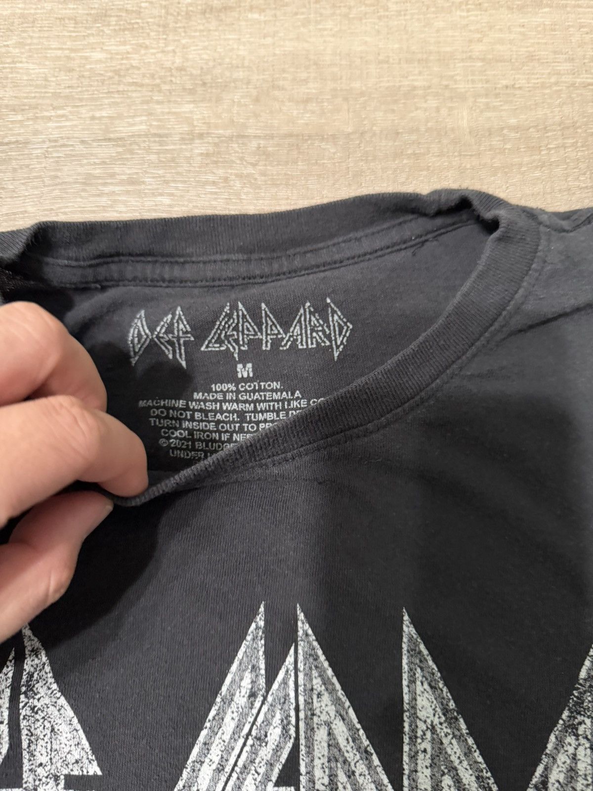 Def Leppard Vintage Band Tee Size M / US 6-8 / IT 42-44 - 2 Thumbnail