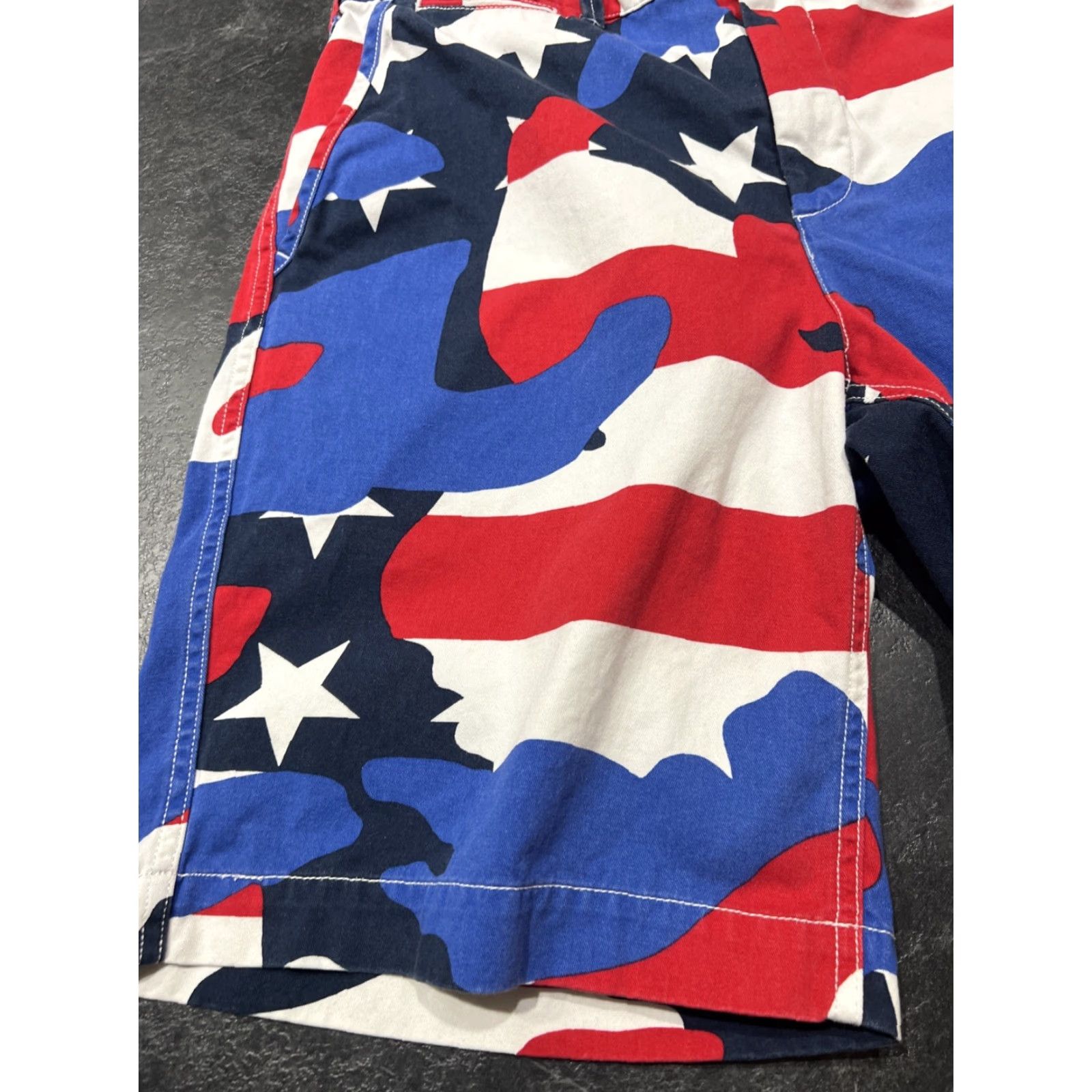 Polo Ralph Lauren Polo Ralph Lauren Shorts Men 33 Relaxed Fit Red White Blue USA Stars Multicolor Camo Patriotic Chino 9 in Inseam Size US XS / EU 42 / 0 - 3 Thumbnail