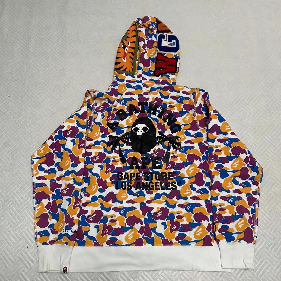 Bape LIMITED CAMO SHARK FULL ZIP HOODIE Size US L / EU 52-54 / 3 - 2 Thumbnail