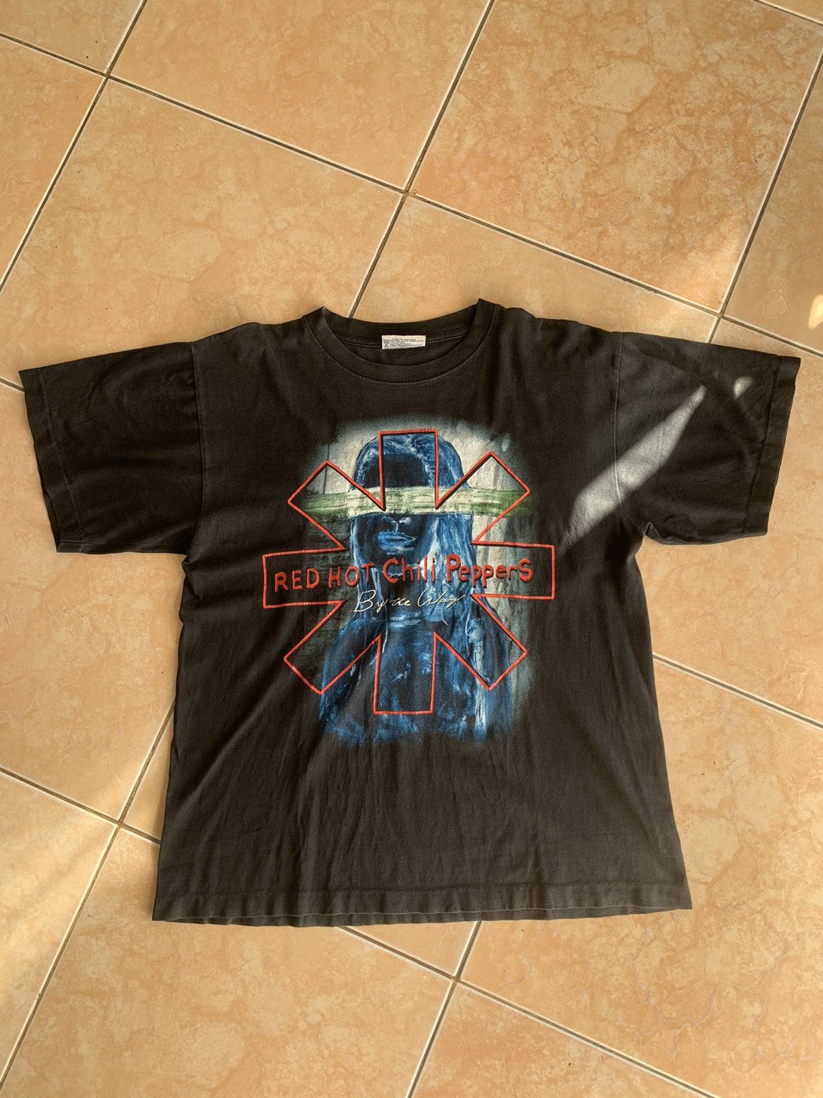 Early 00s Red Hot Chili Peppers “By The Way” Vintage Tee