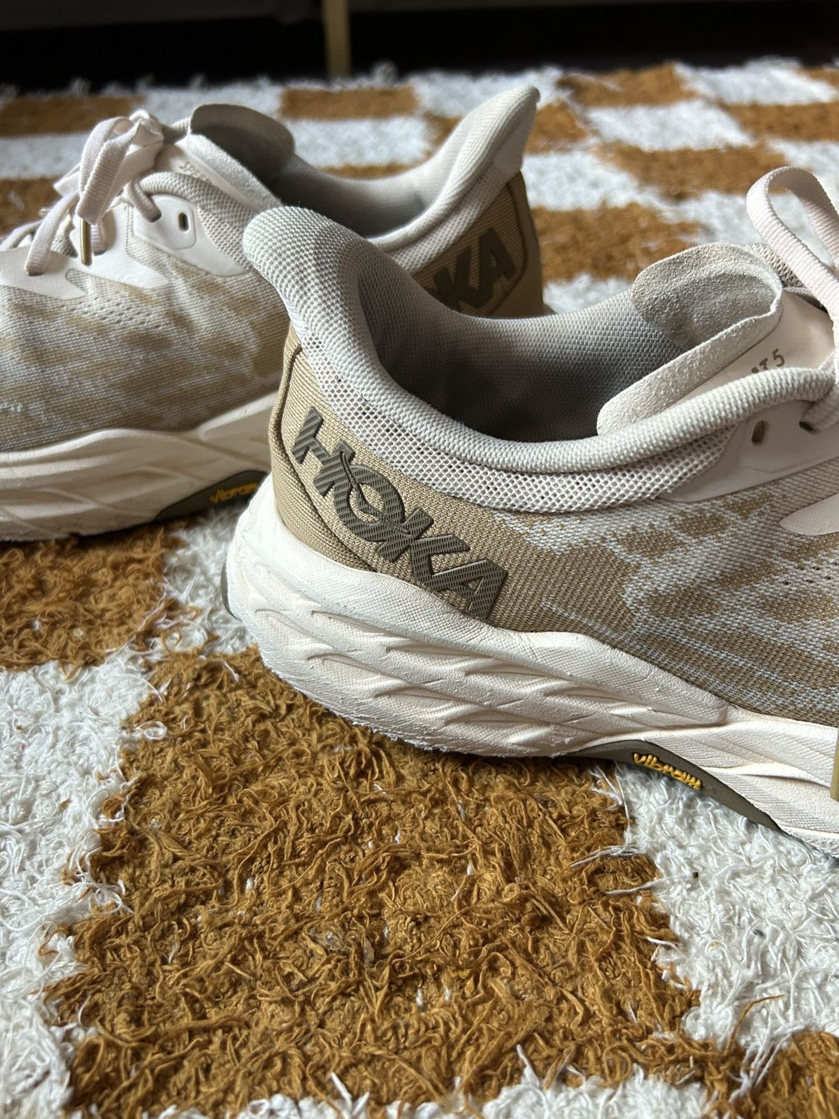 Hoka Hoka Speedgoat 5 Trailrunner | Vanilla Wheat Size US 10 / EU 43 - 5 Thumbnail