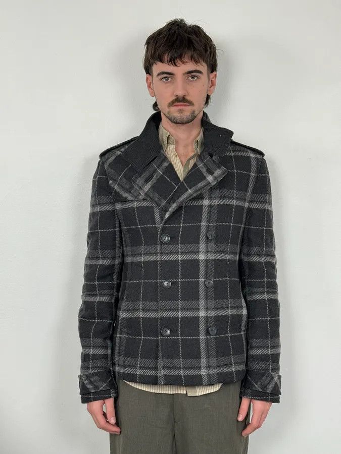 Dolce & Gabbana 2000s Dolce & Gabbana Grey Checkered Wool Buttoned Jacket Size US M / EU 48-50 / 2 - 1 Thumbnail