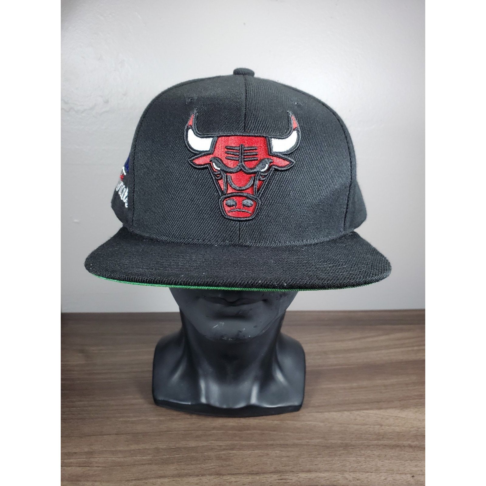 Mitchell & Ness × NBA Chicago Bulls 1991 NBA Finals Snapback Hat Cap Embroidered Size ONE SIZE - 3 Thumbnail