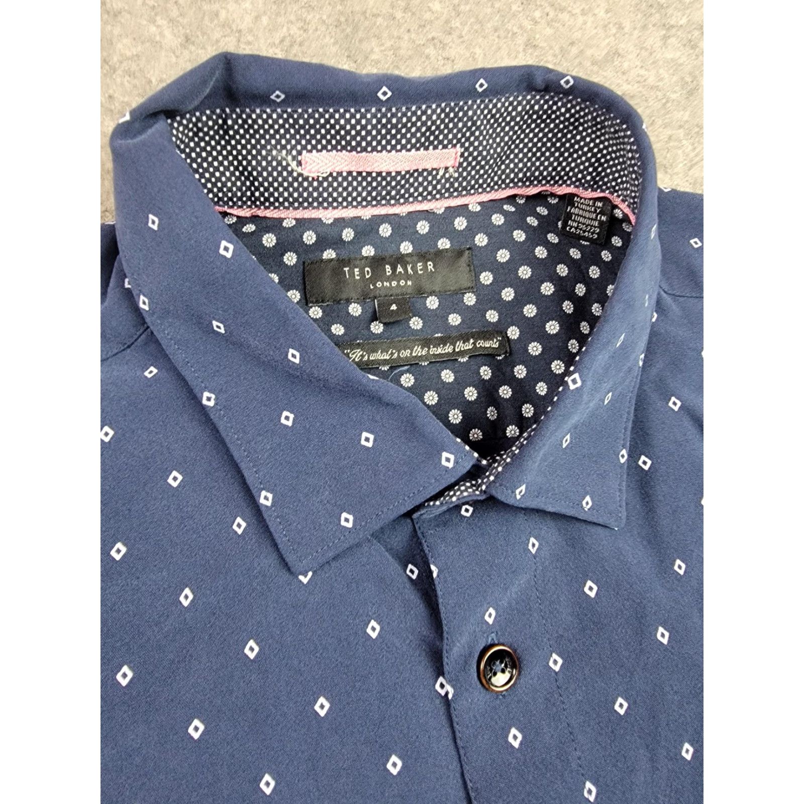 Ted Baker Ted Baker Shirt Mens Large Short Sleeve Pattern Button Up Modal Blend Casual blue geometric square print Size US L / EU 52-54 / 3 - 2 Thumbnail